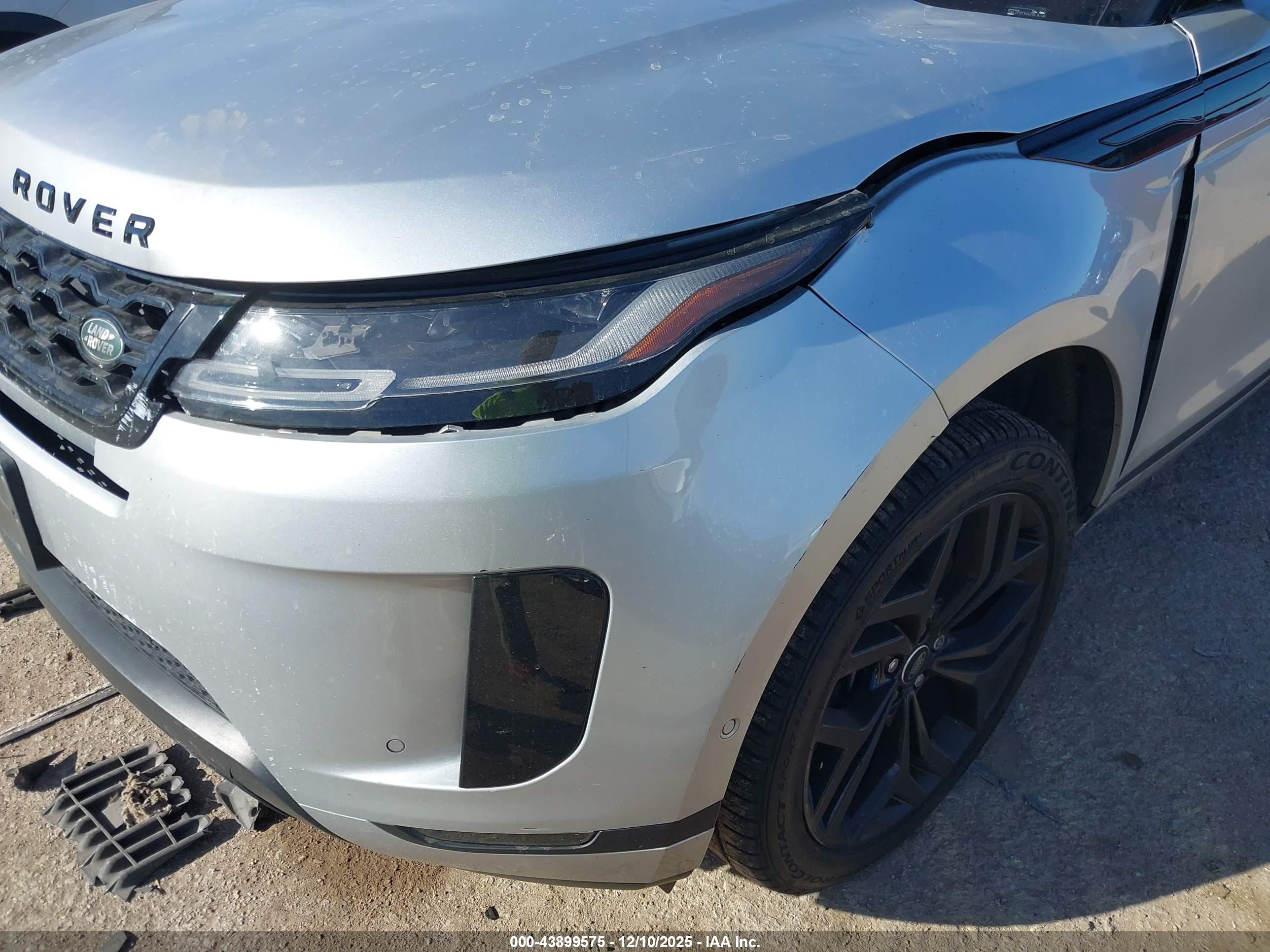 LAND ROVER image 6