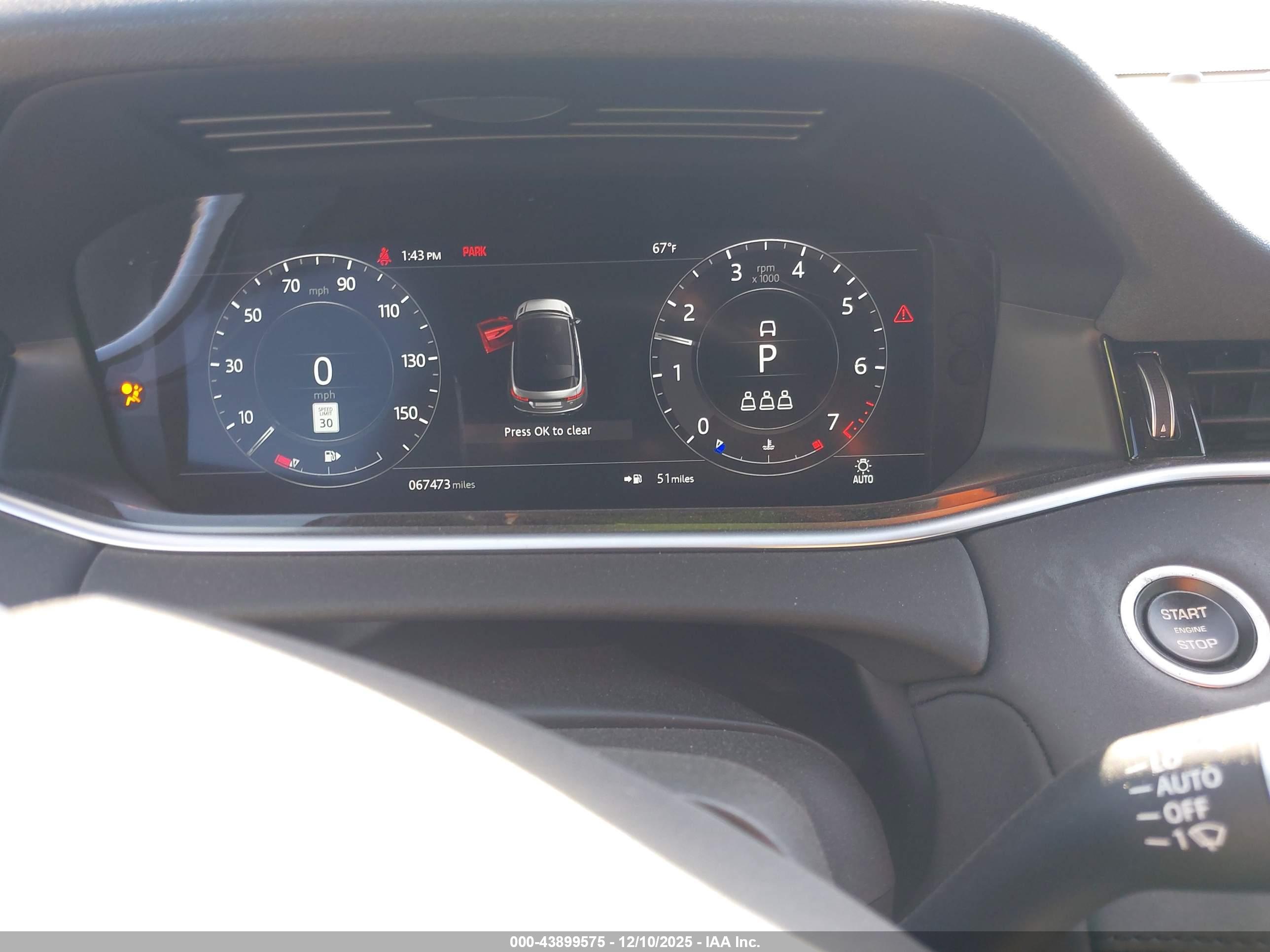 LAND ROVER image 7