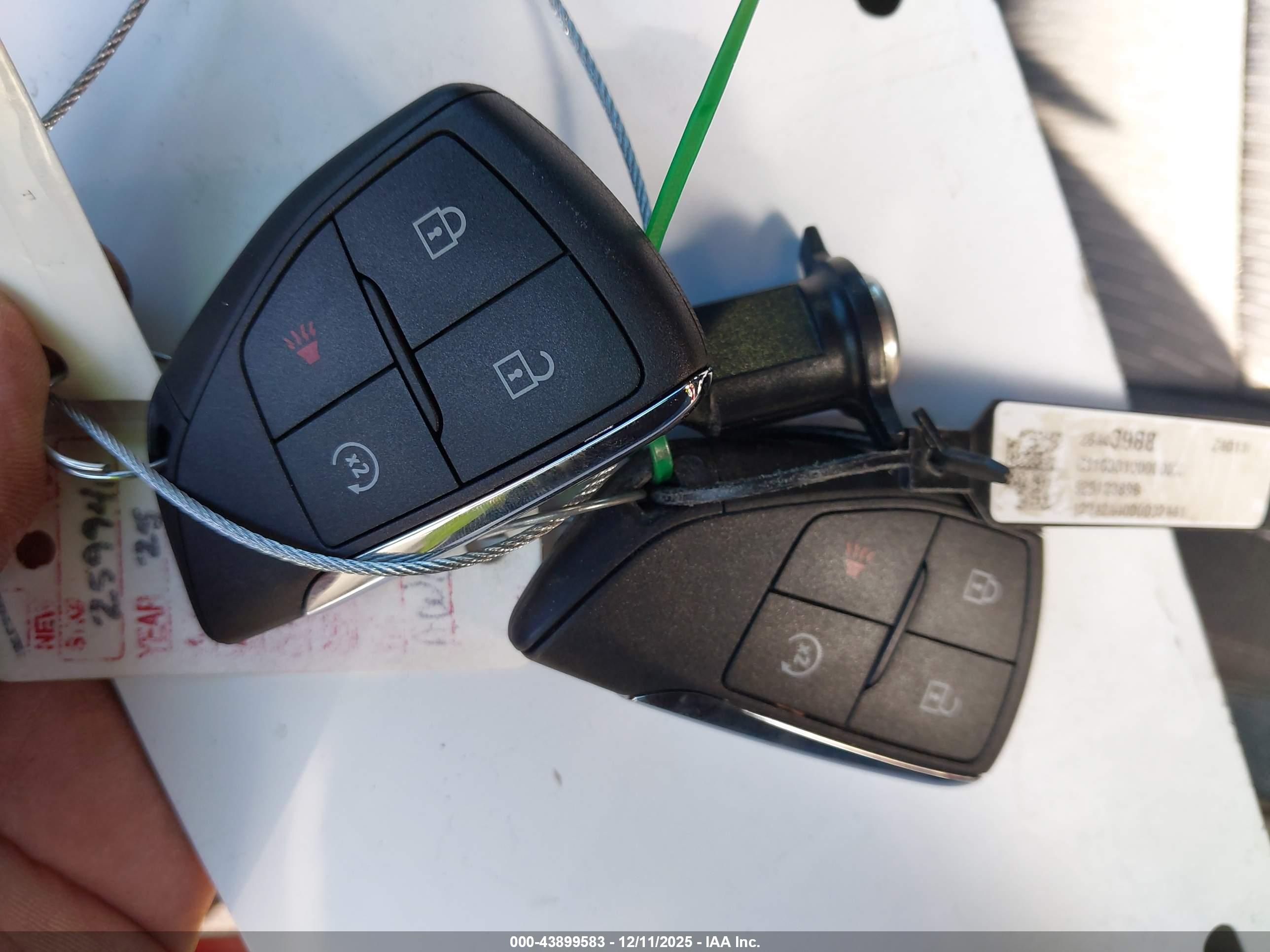 CHEVROLET EQUINOX image 11