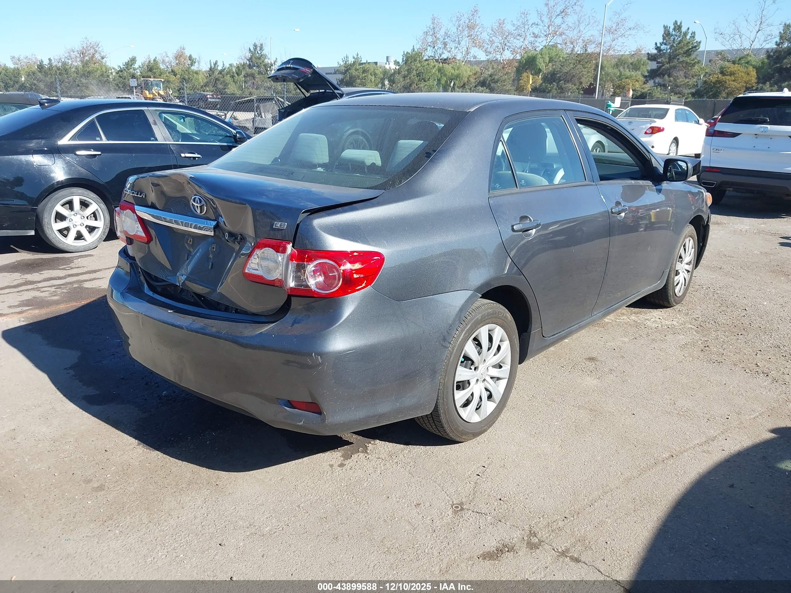 TOYOTA COROLLA image 4