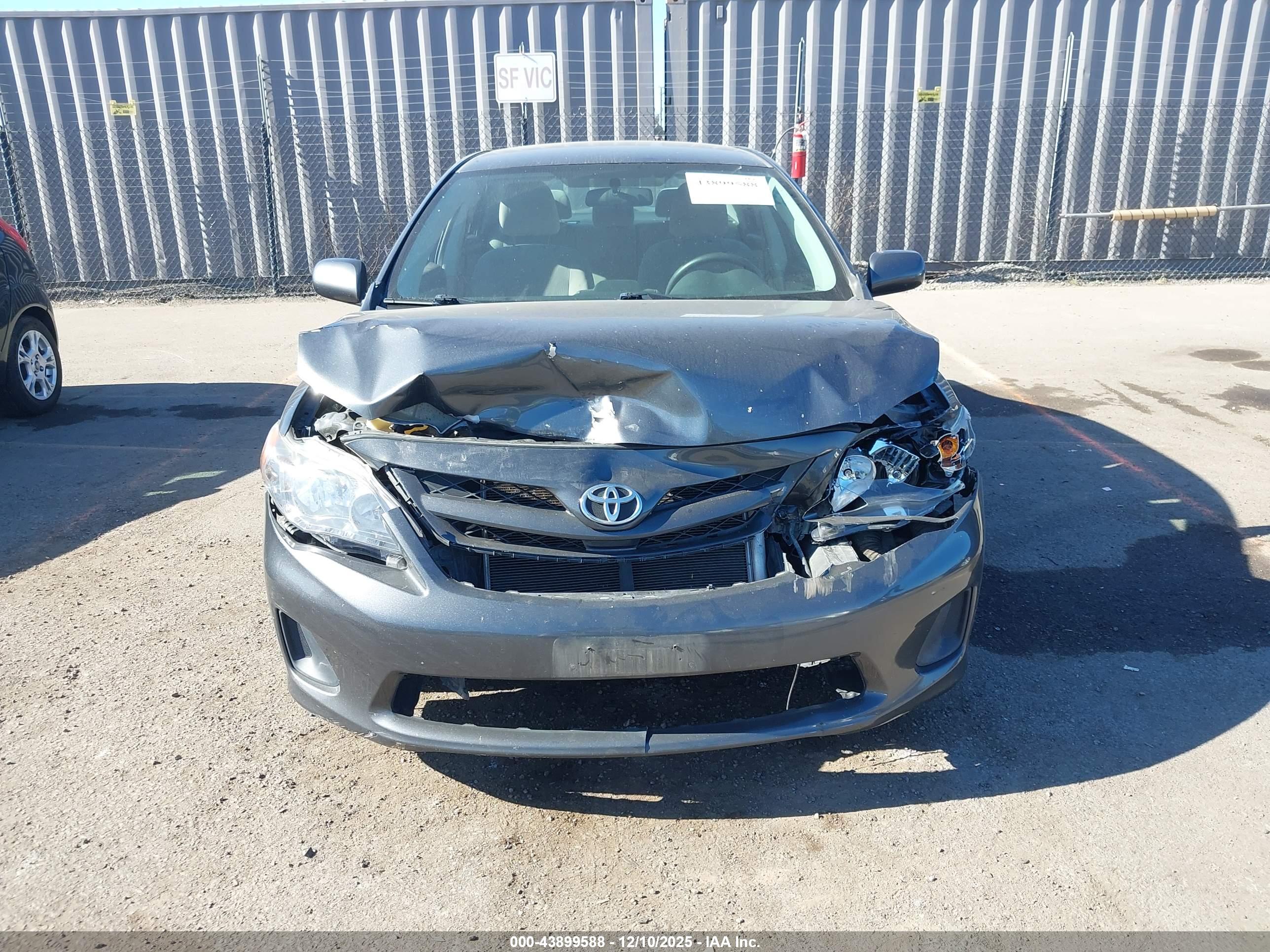 TOYOTA COROLLA image 6