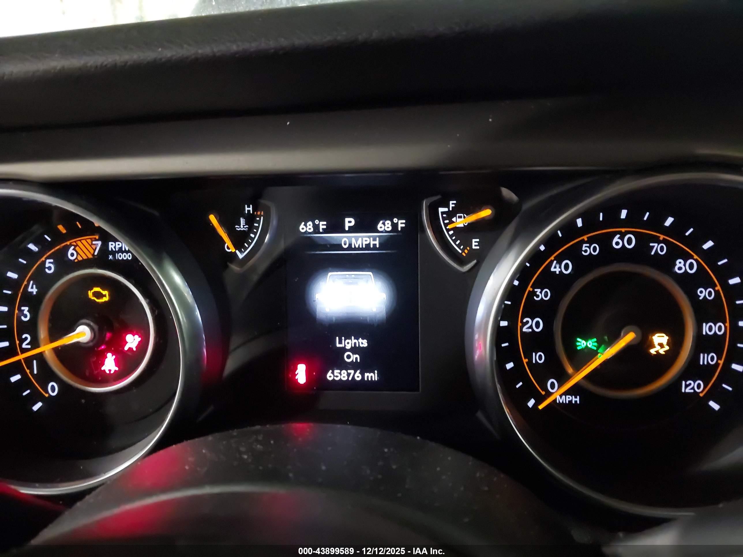 JEEP WRANGLER image 7