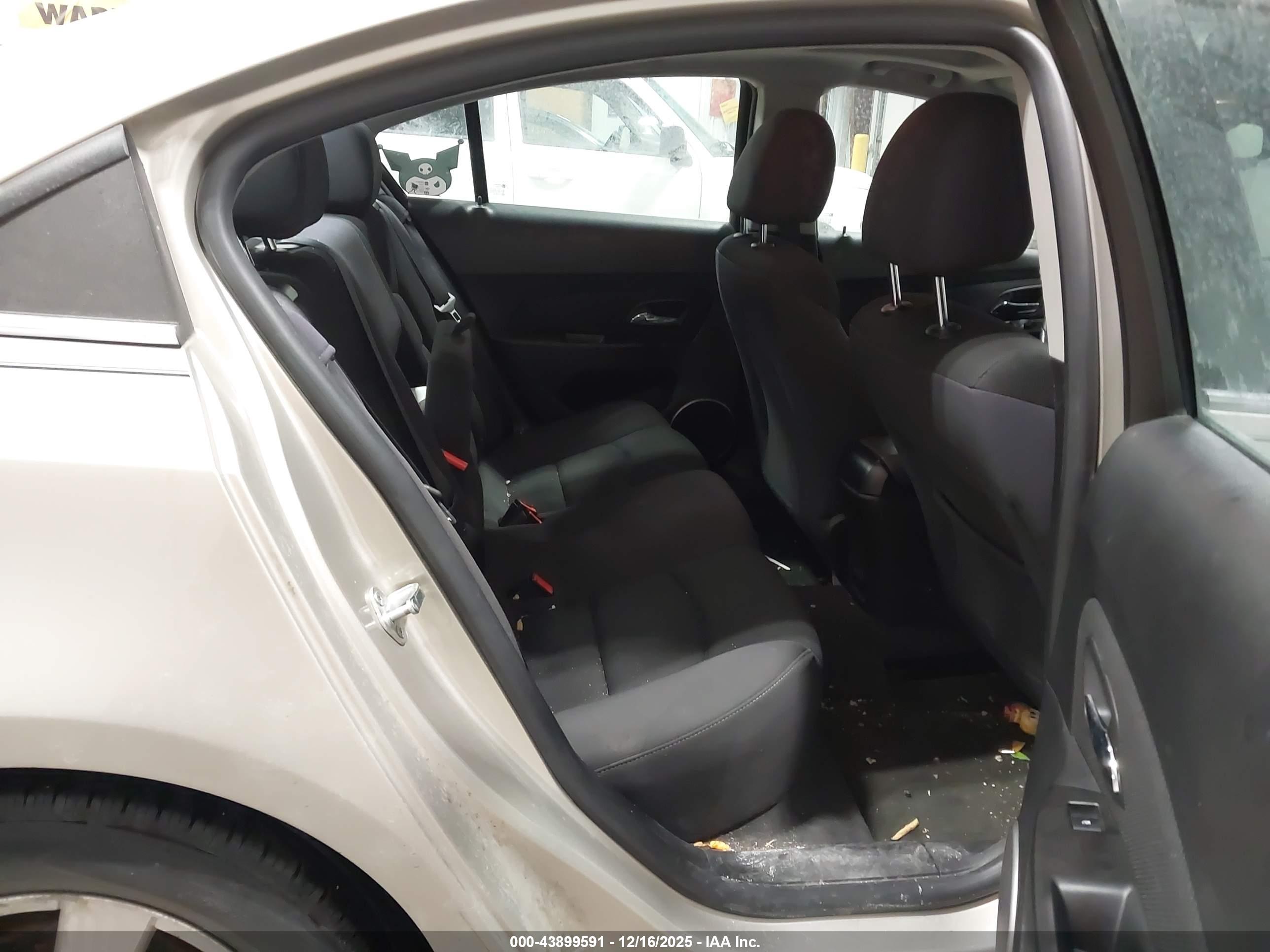 CHEVROLET CRUZE image 8