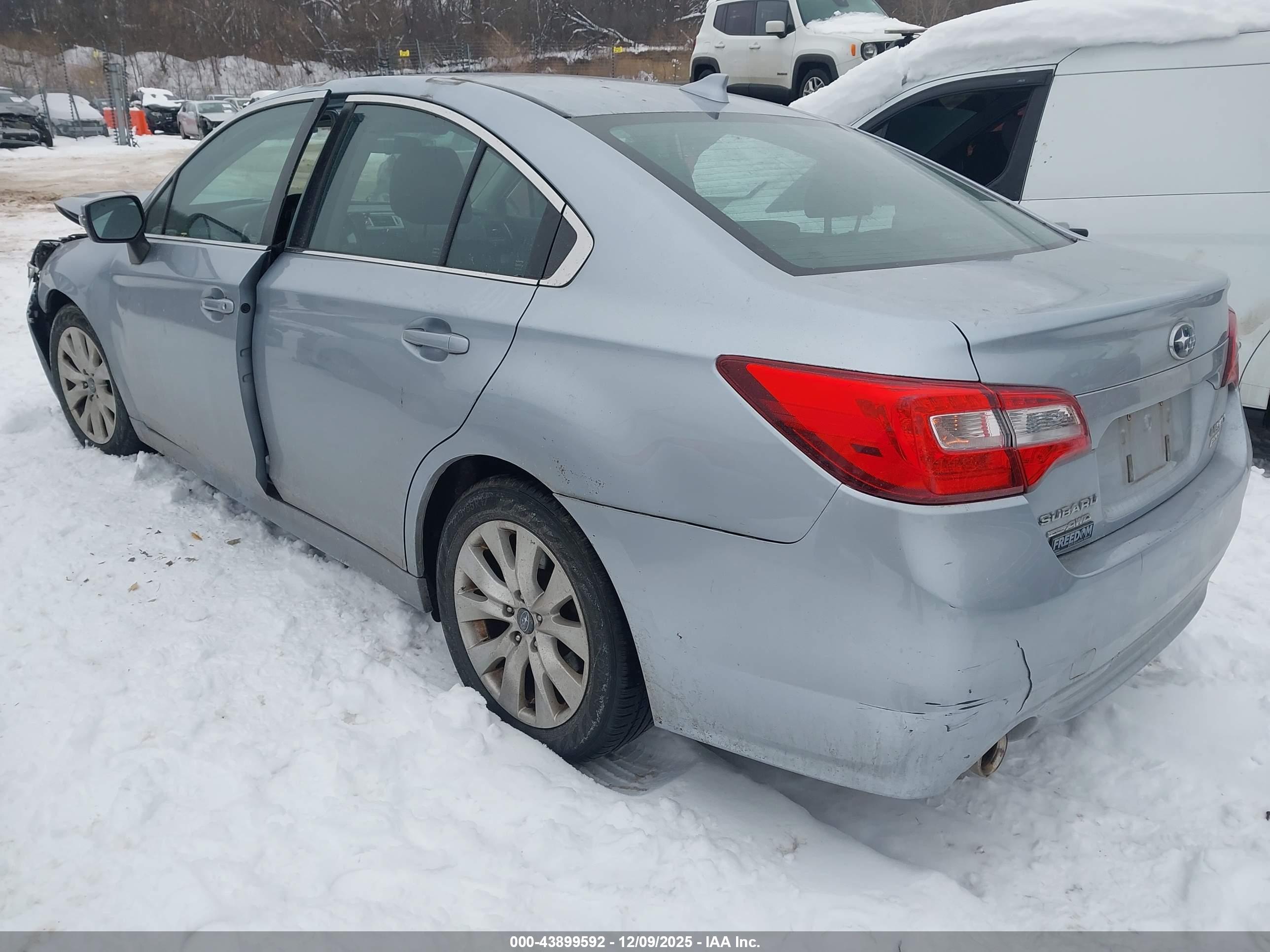 SUBARU LEGACY image 3