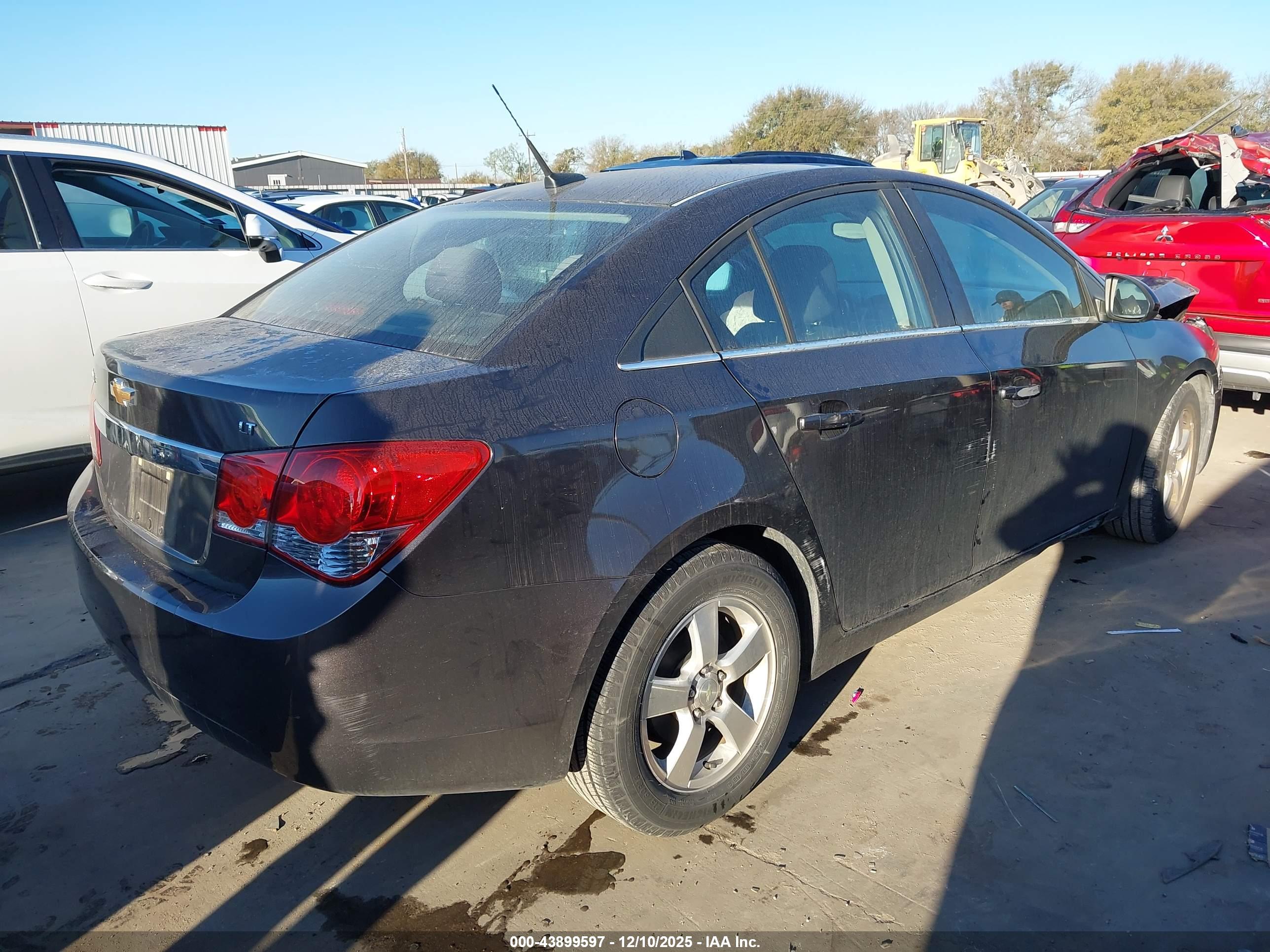 CHEVROLET CRUZE image 4