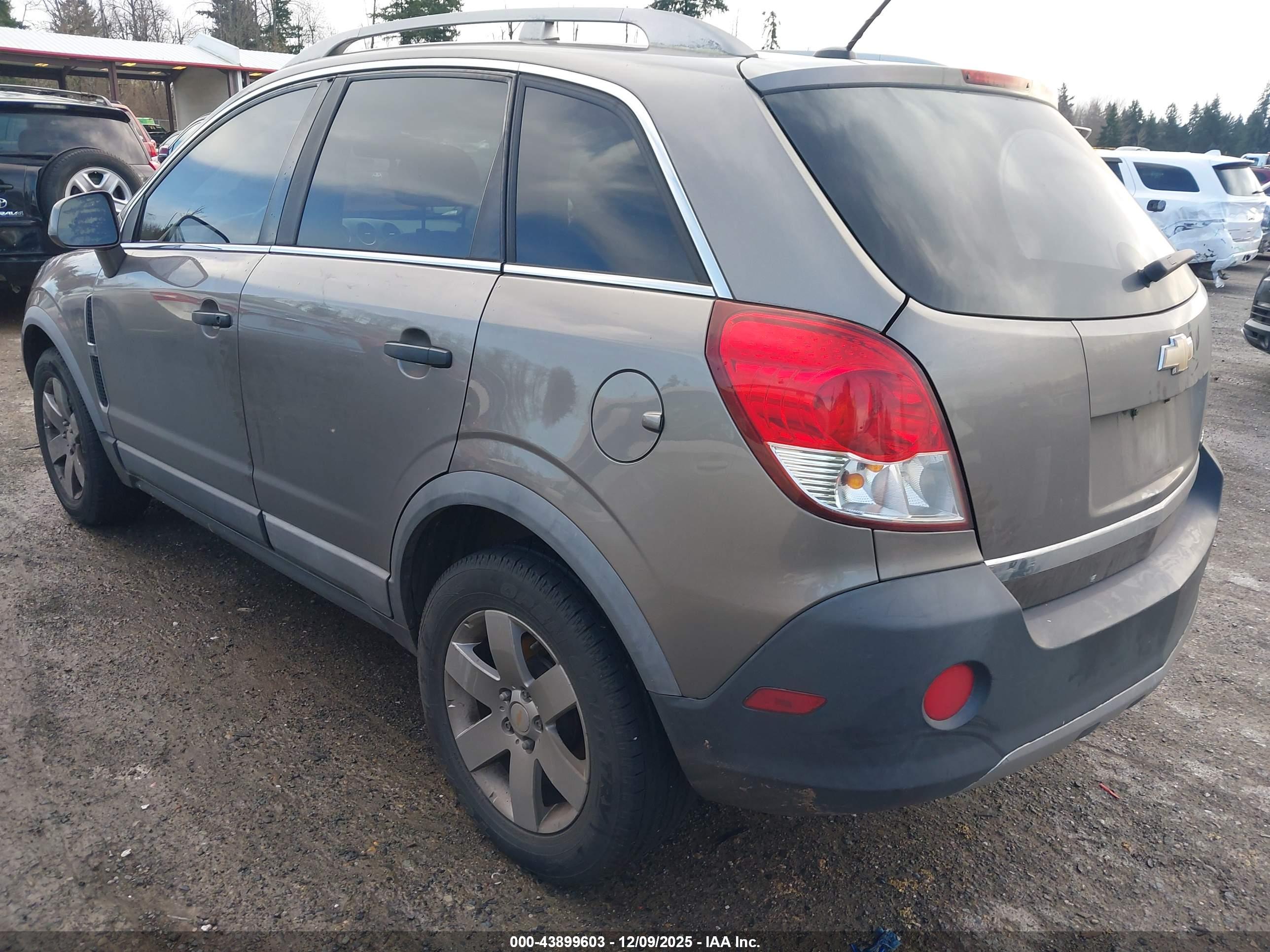 CHEVROLET CAPTIVA image 3
