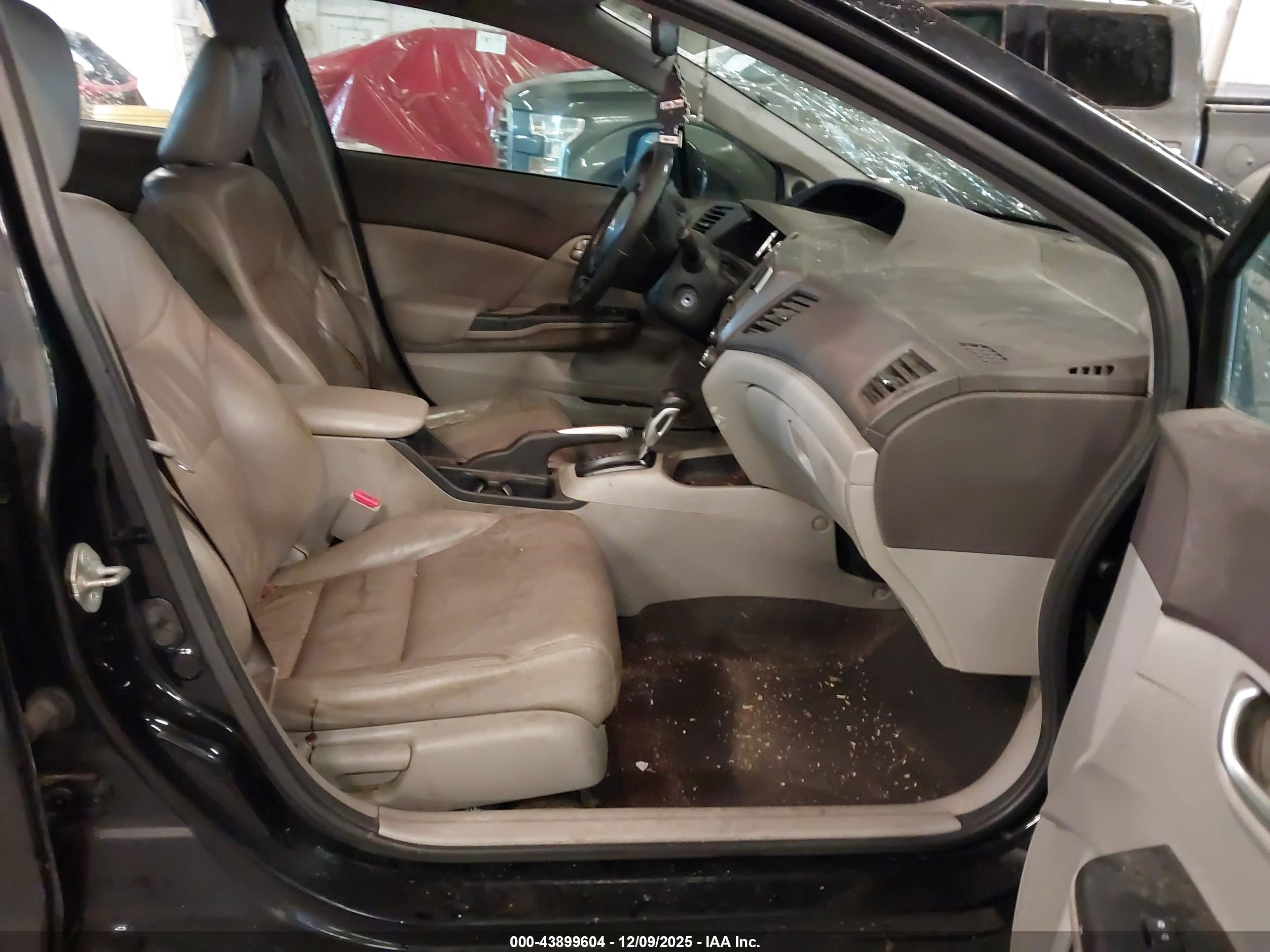 HONDA CIVIC image 5