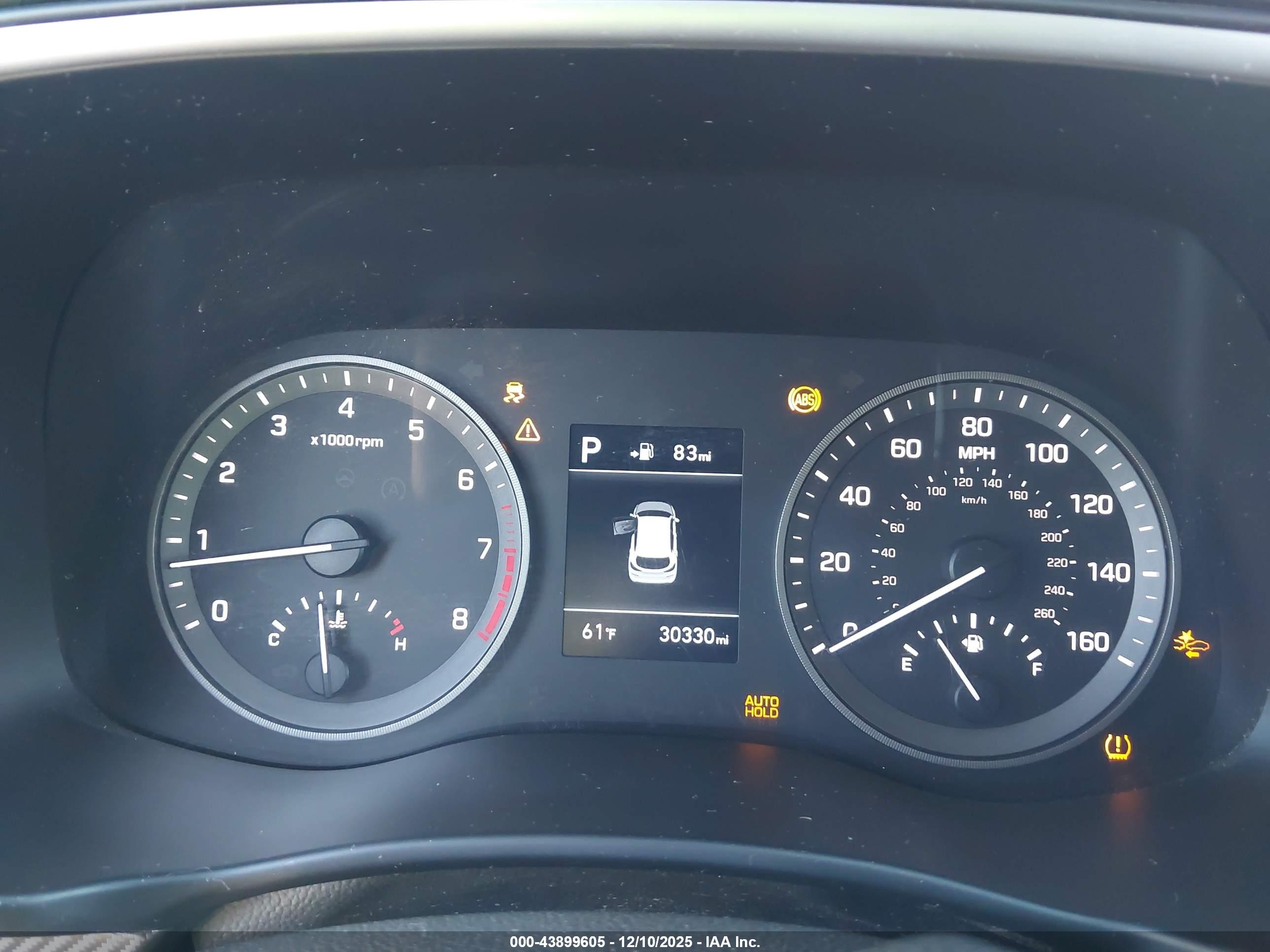 HYUNDAI TUCSON image 7