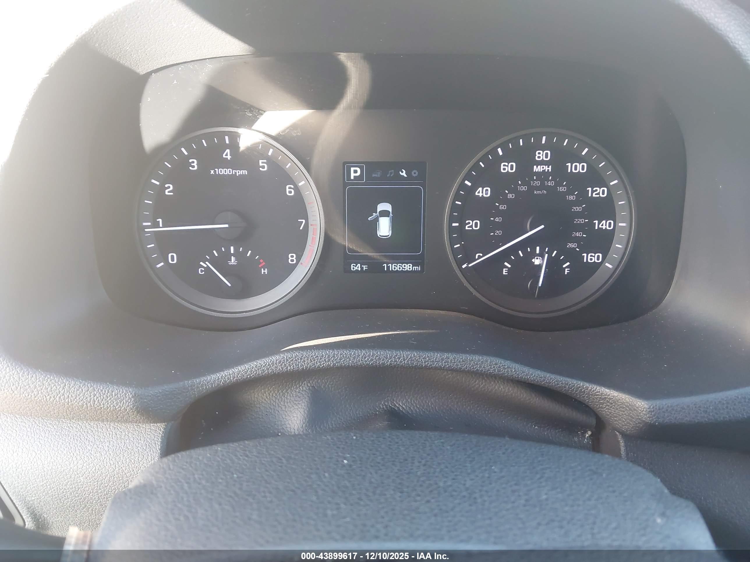 HYUNDAI TUCSON image 7