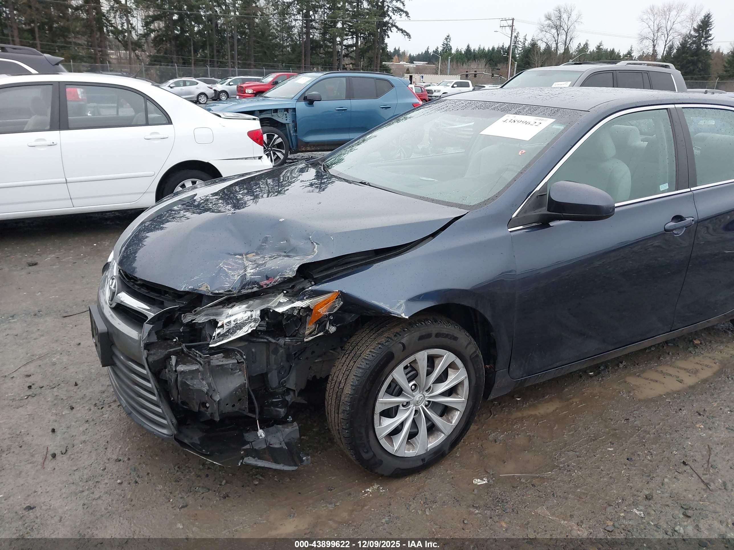 TOYOTA CAMRY image 6