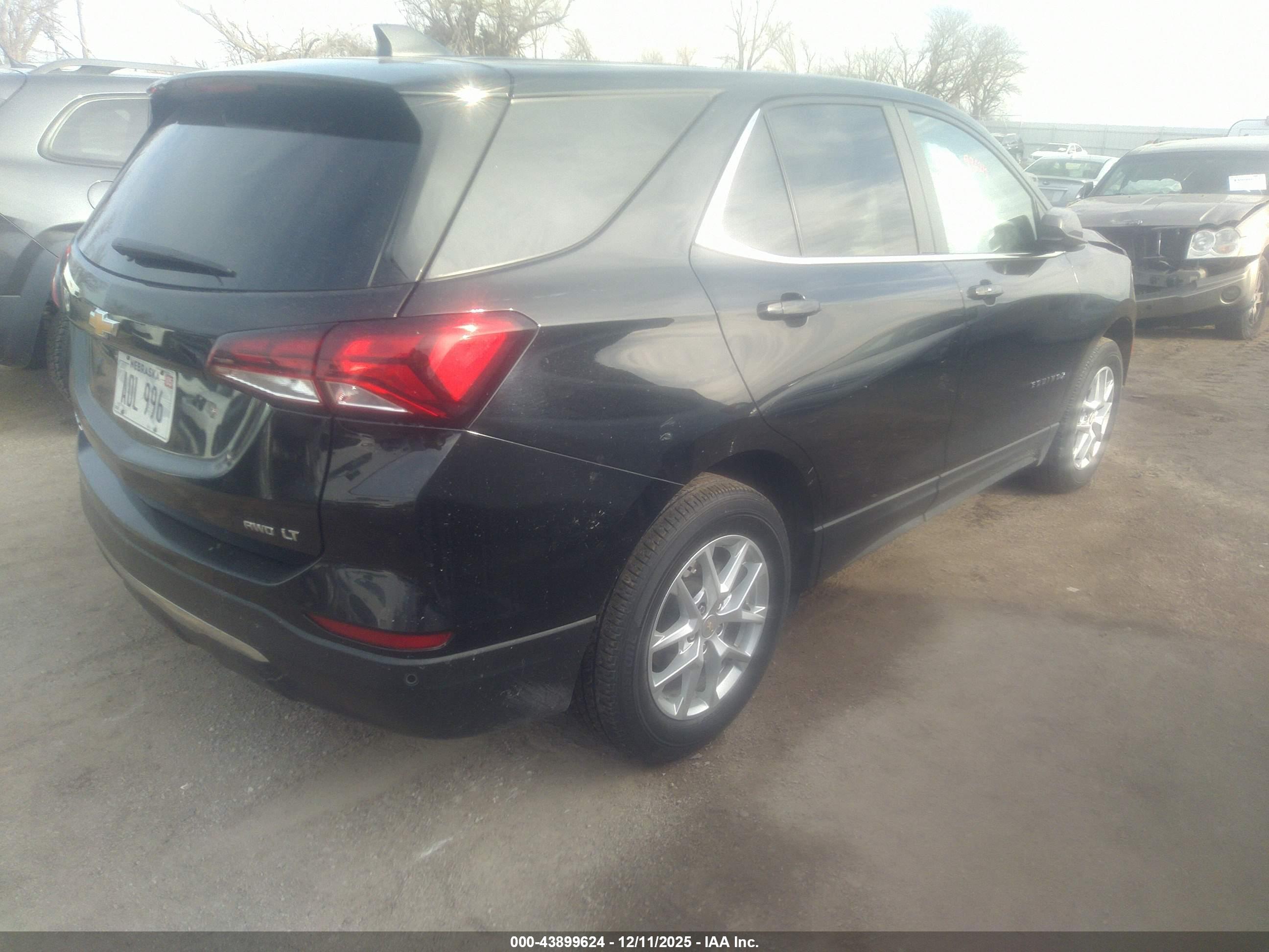 CHEVROLET EQUINOX image 4