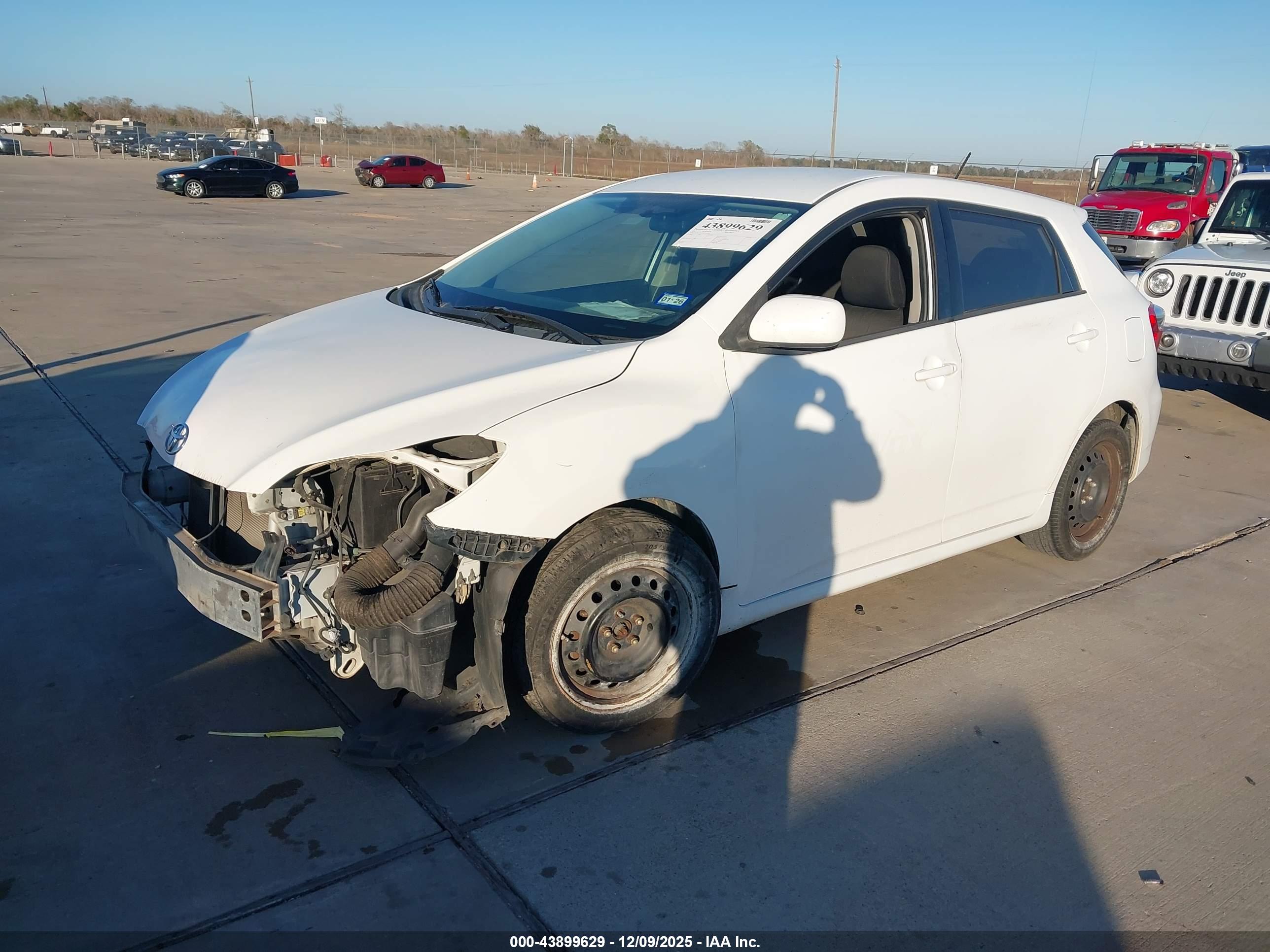 TOYOTA MATRIX image 2