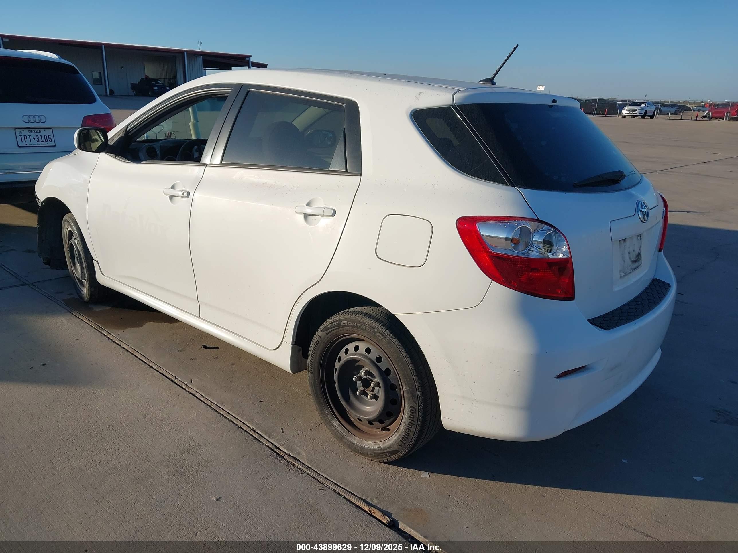 TOYOTA MATRIX image 3