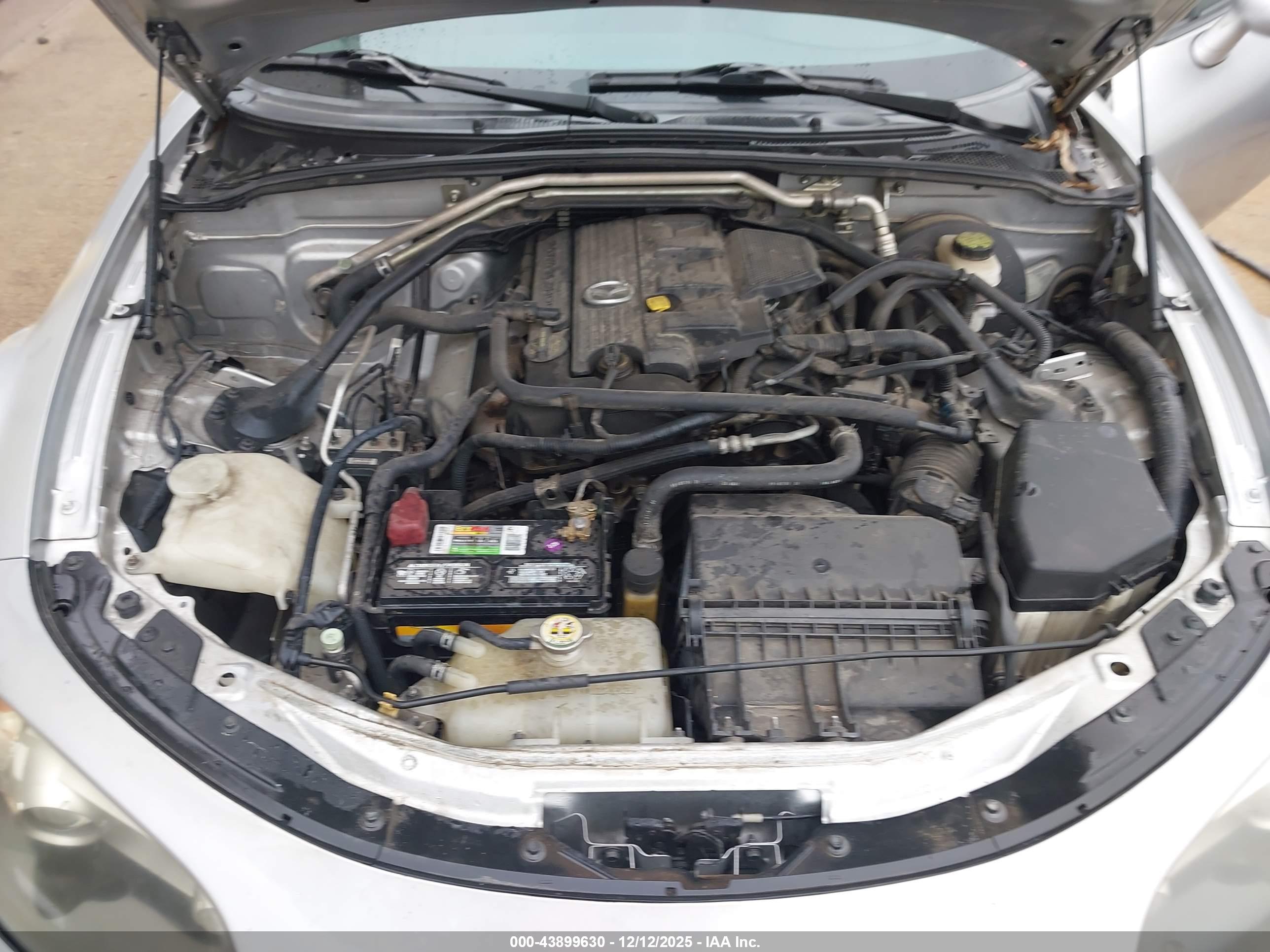 MAZDA MX-5 image 10