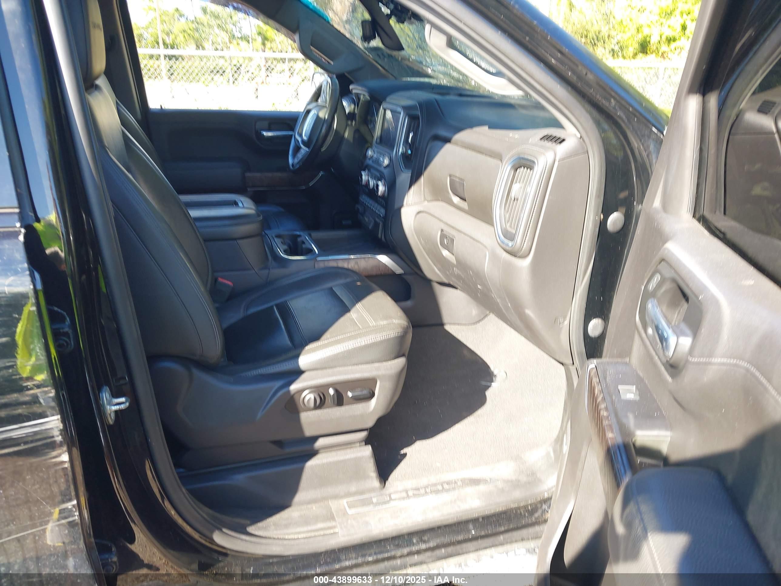 GMC SIERRA image 5