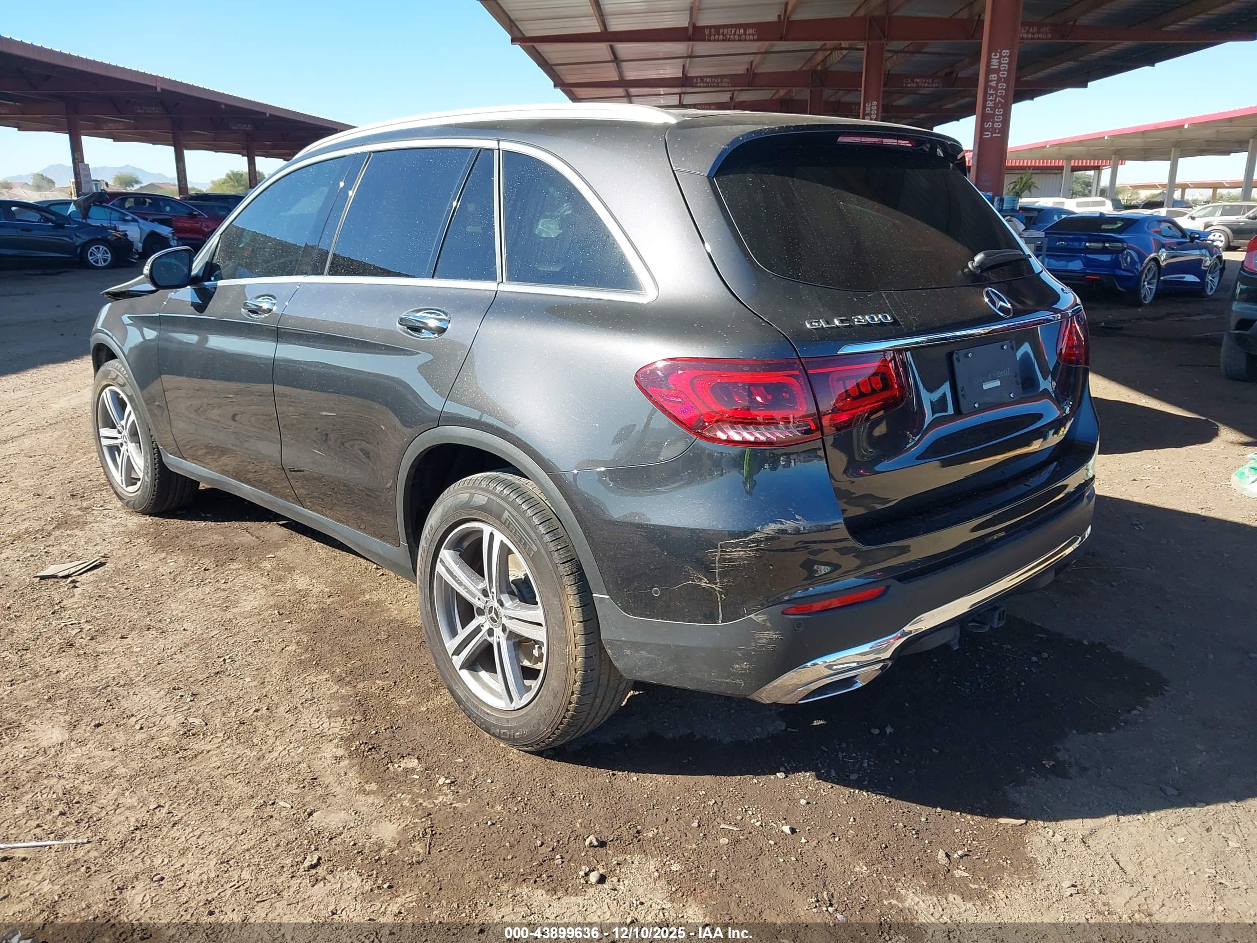 MERCEDES-BENZ GLC image 3