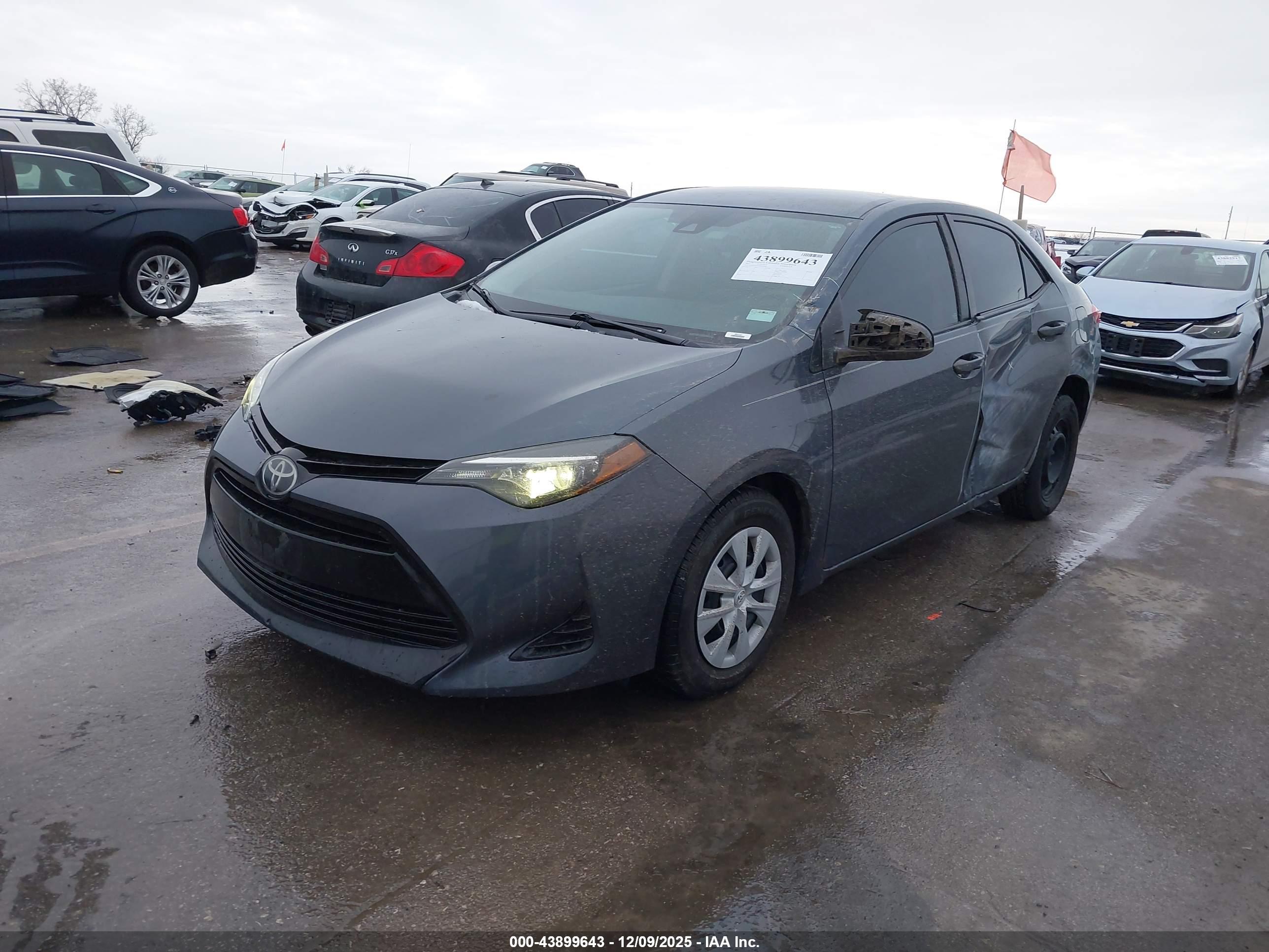 TOYOTA COROLLA image 2