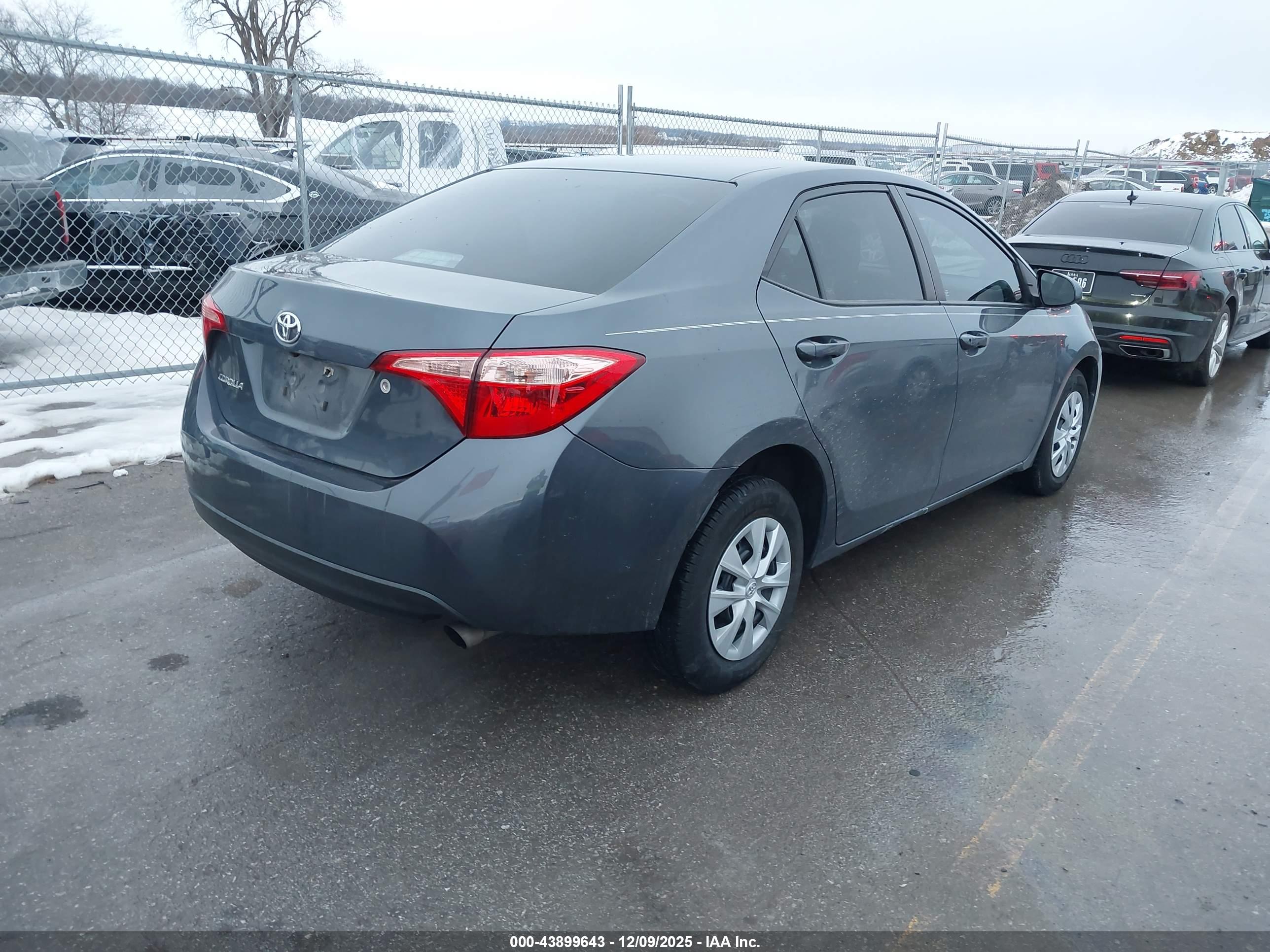 TOYOTA COROLLA image 4