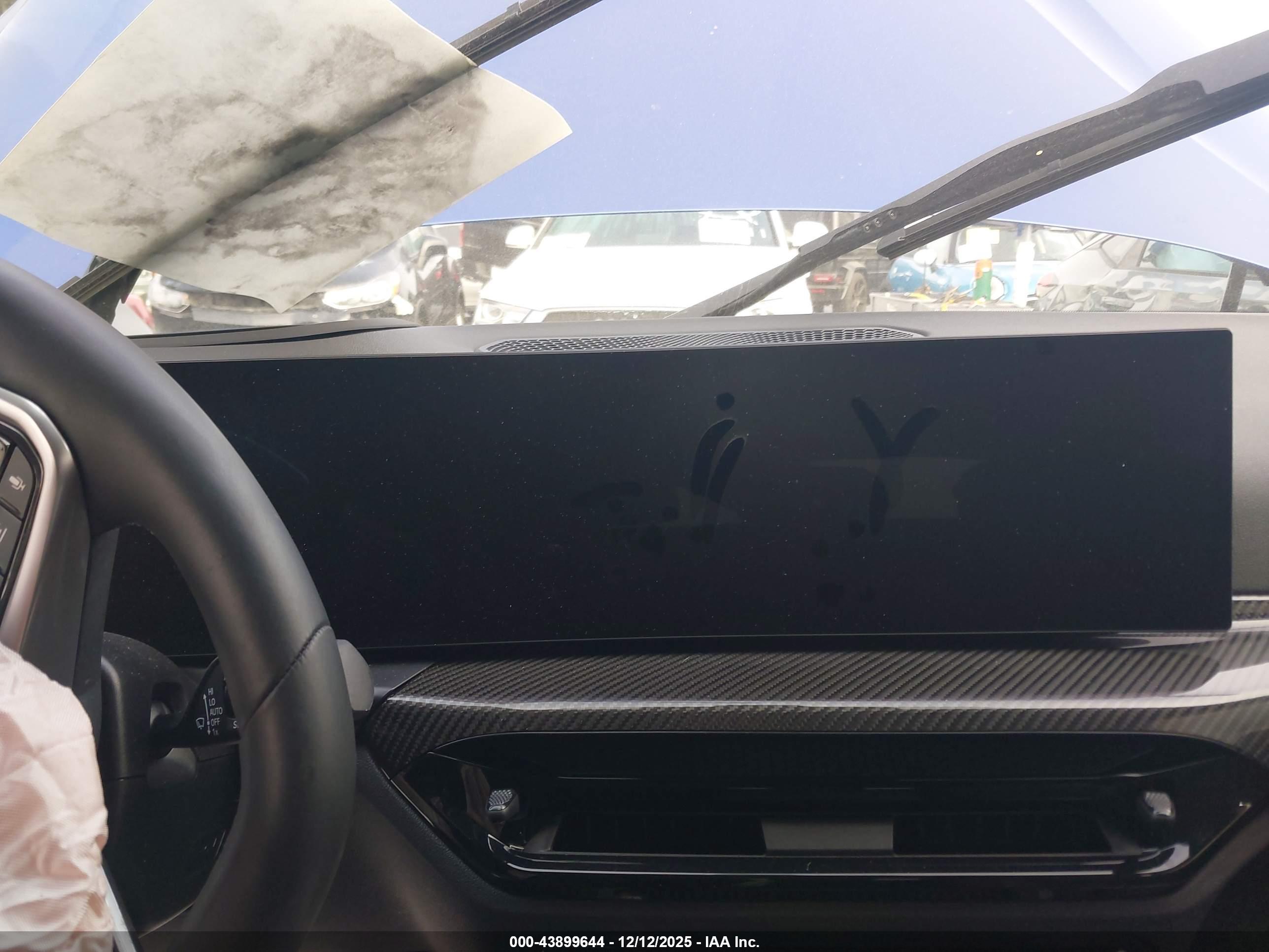 BMW M440I image 7