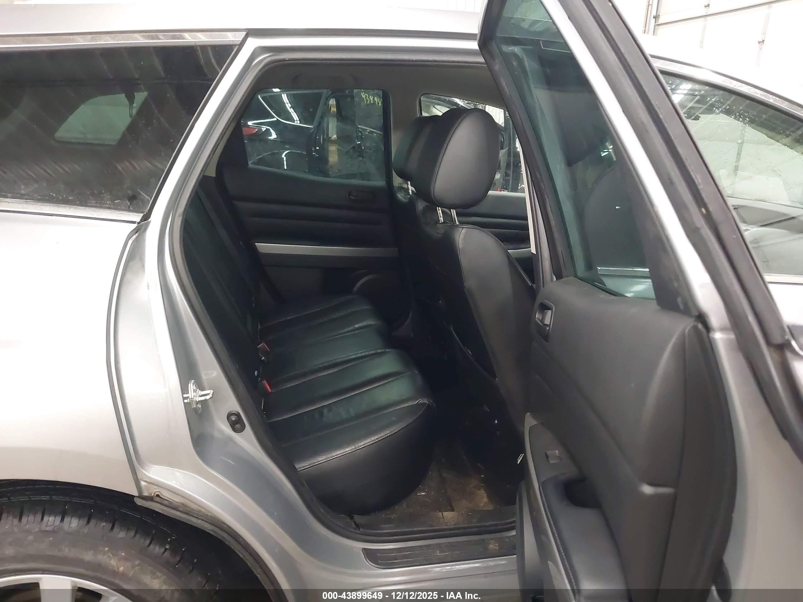 MAZDA CX-7 image 8