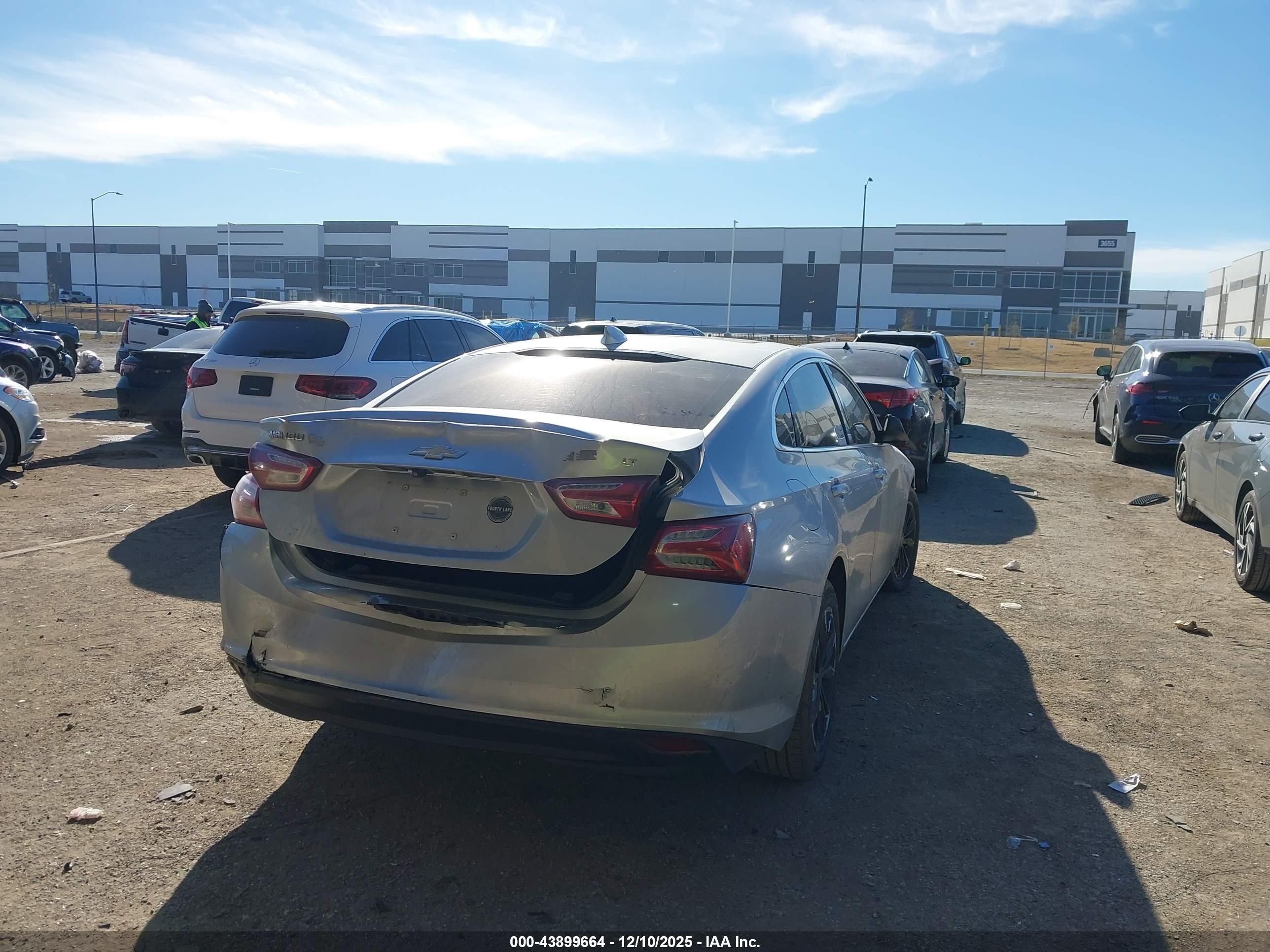 CHEVROLET MALIBU image 4