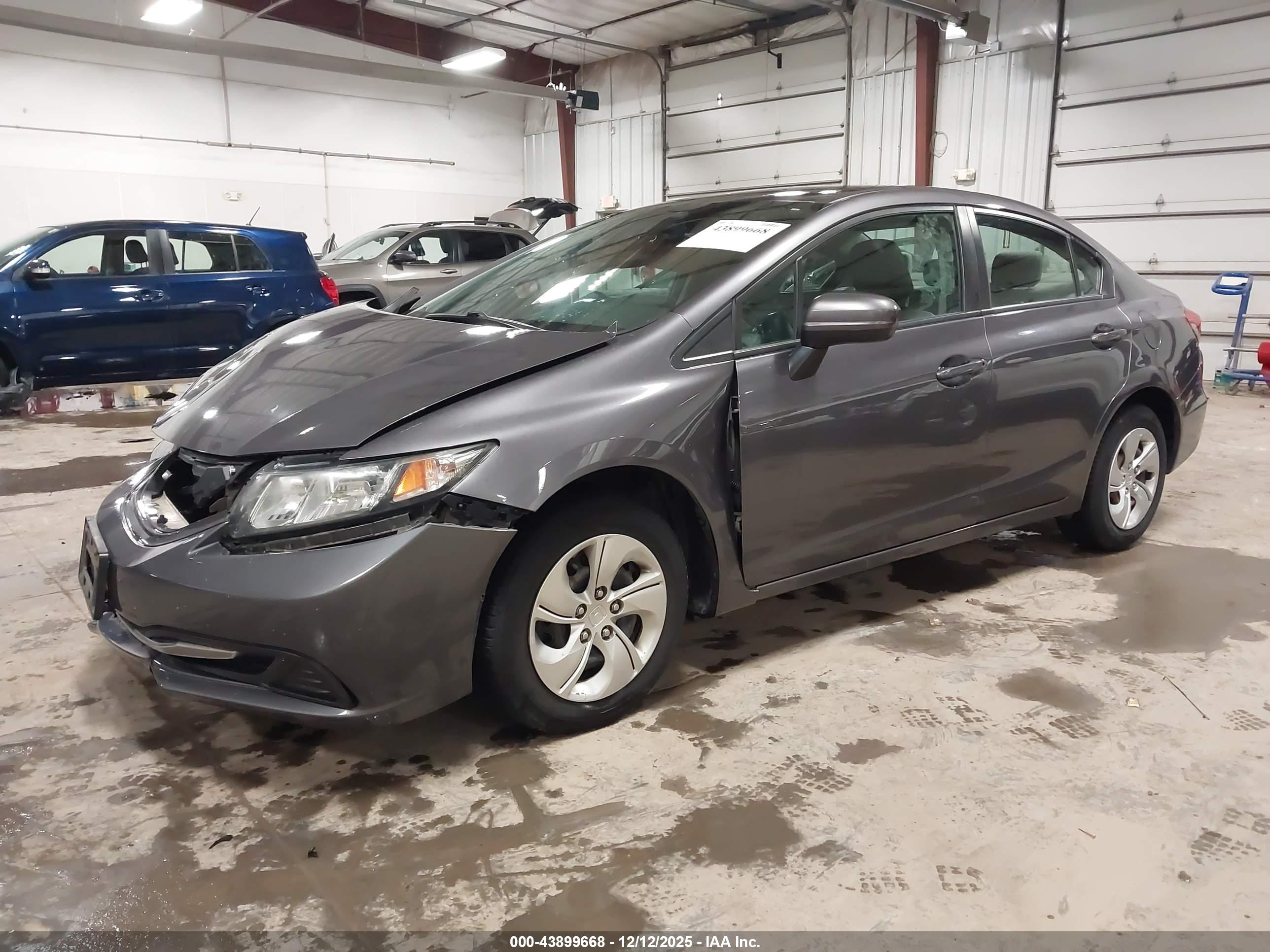 HONDA CIVIC image 2