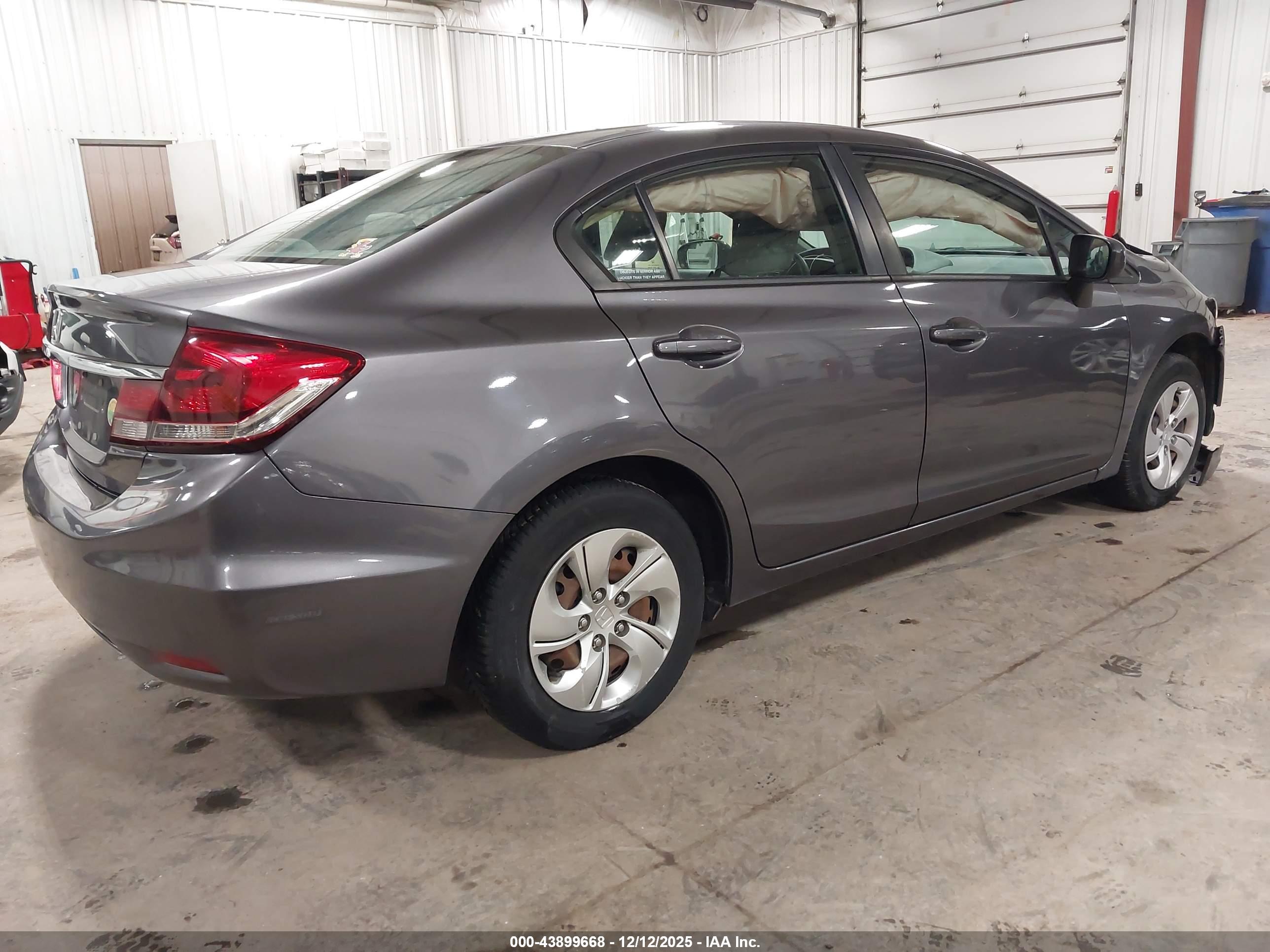 HONDA CIVIC image 4