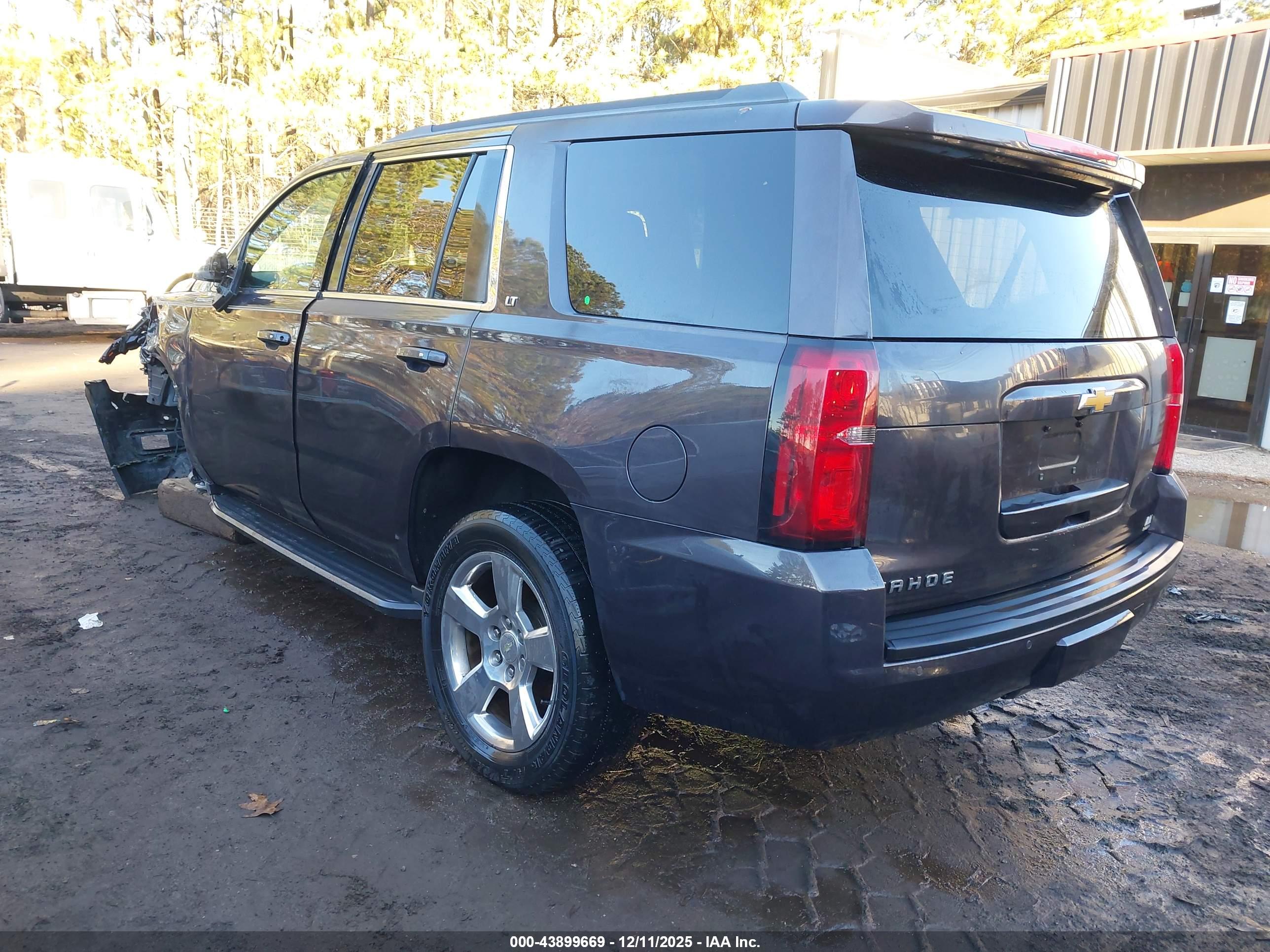 CHEVROLET TAHOE image 3