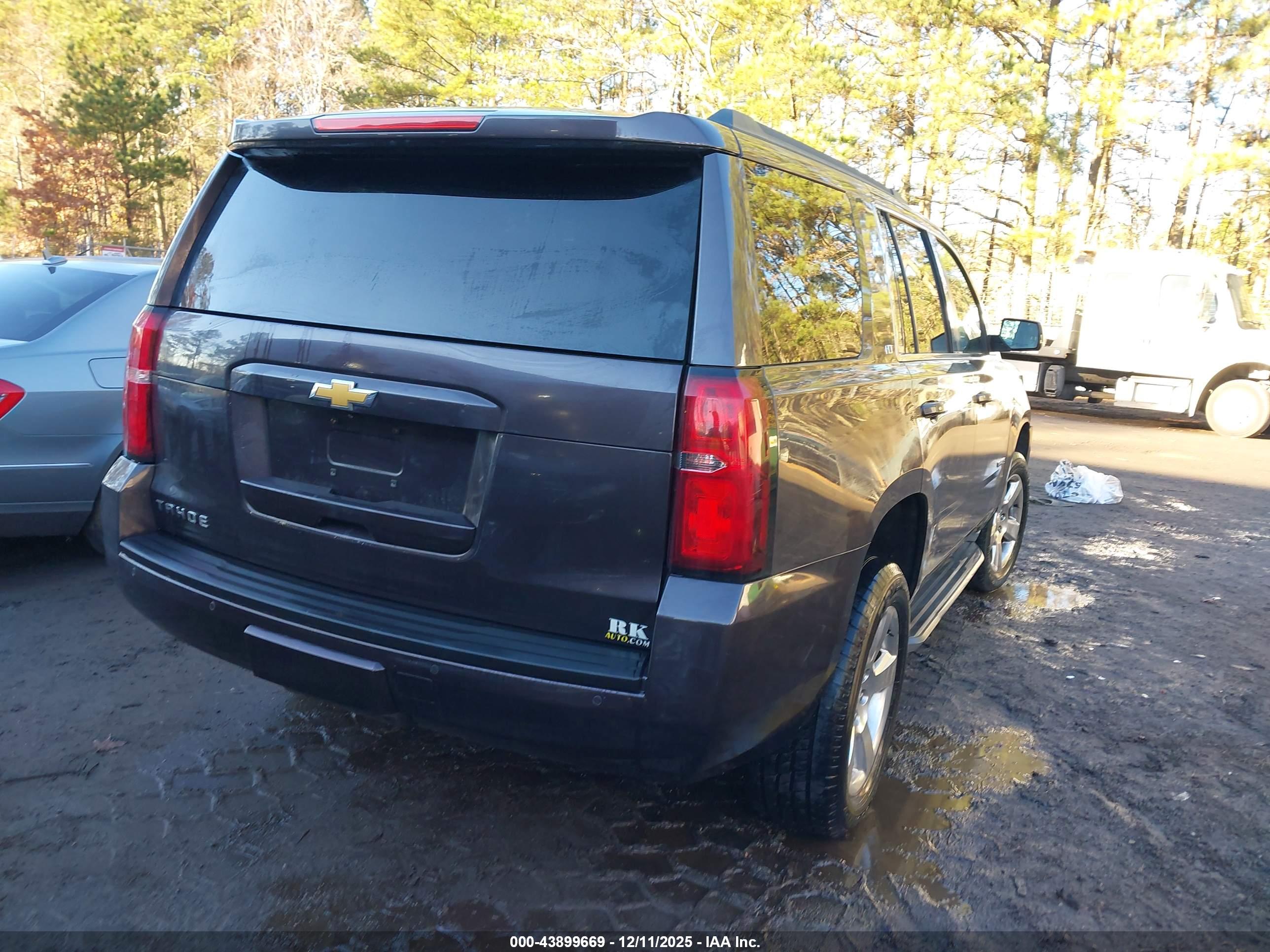CHEVROLET TAHOE image 4