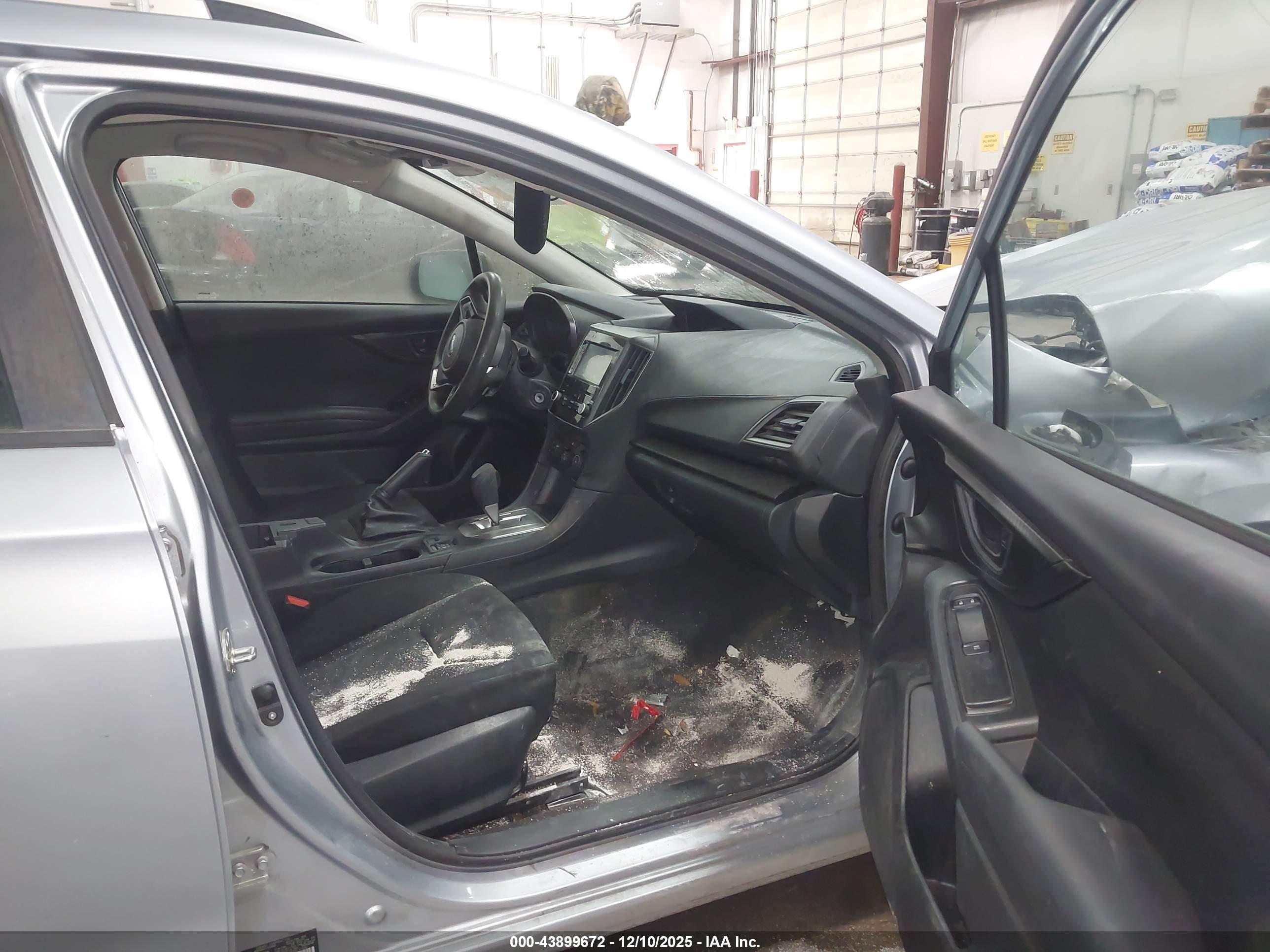 SUBARU IMPREZA image 5