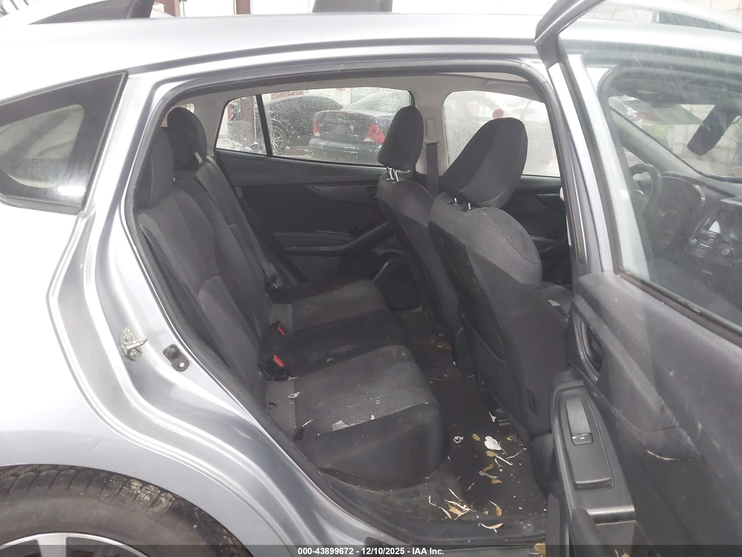SUBARU IMPREZA image 8