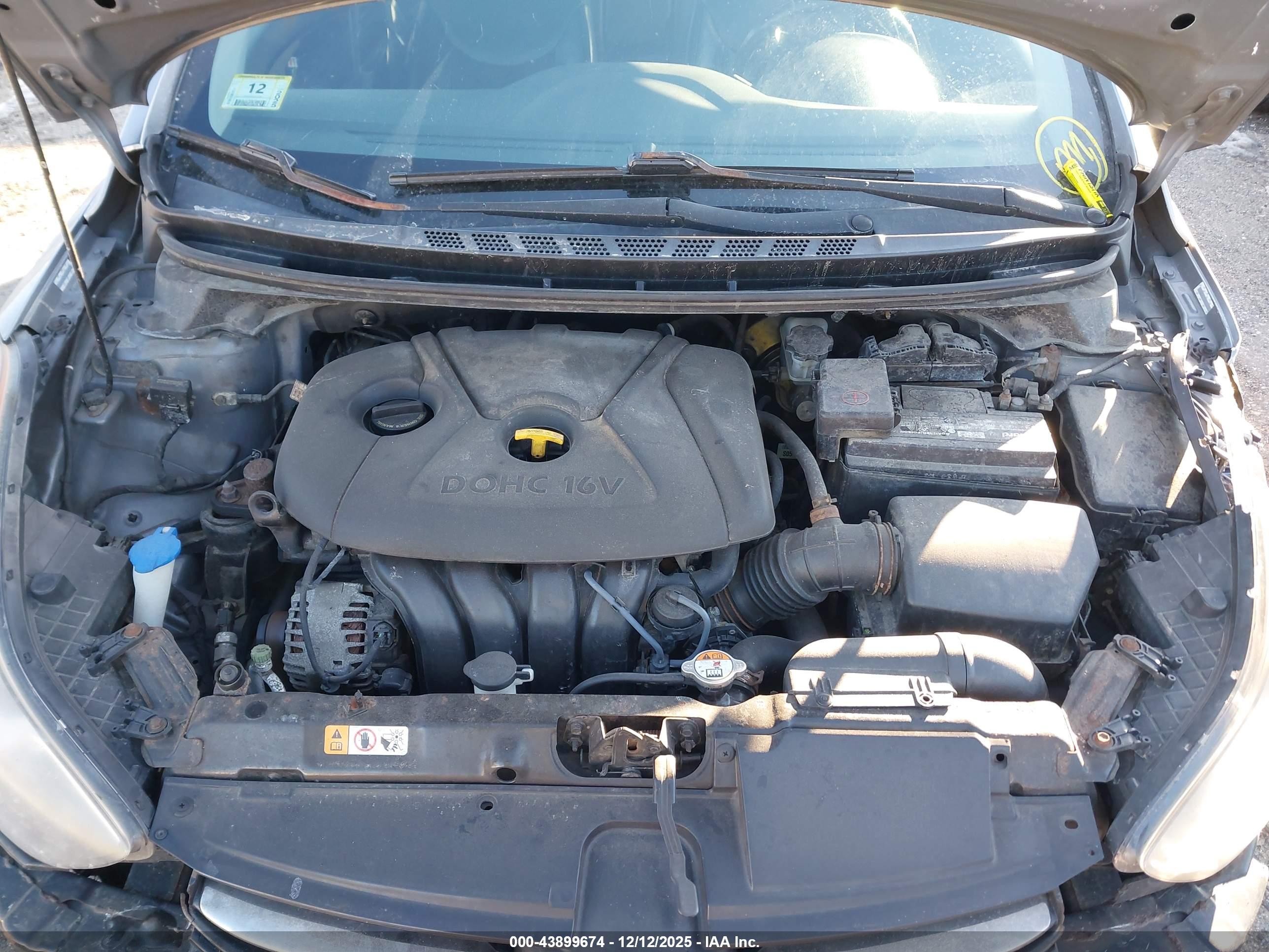 HYUNDAI ELANTRA image 10