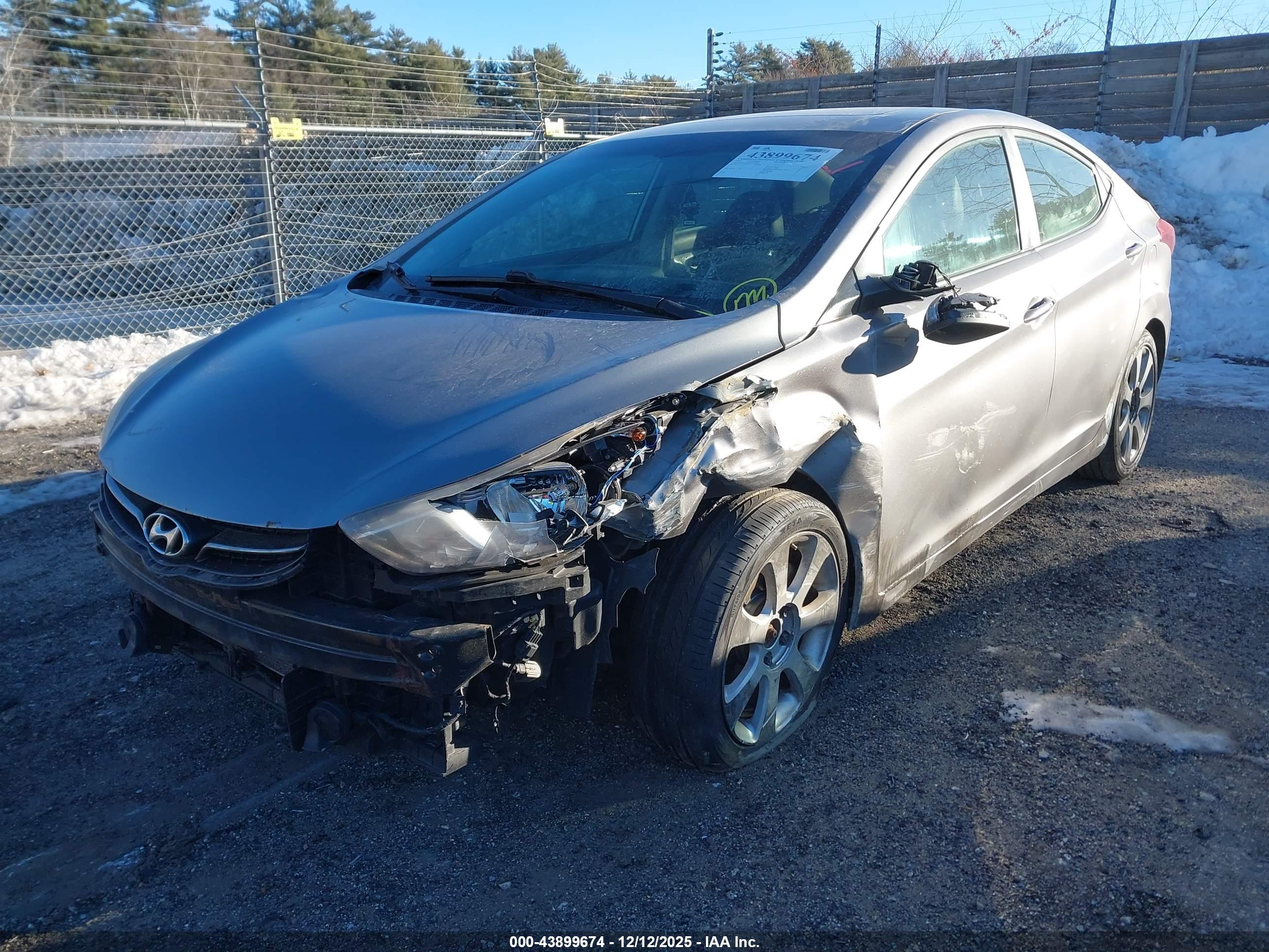 HYUNDAI ELANTRA image 2