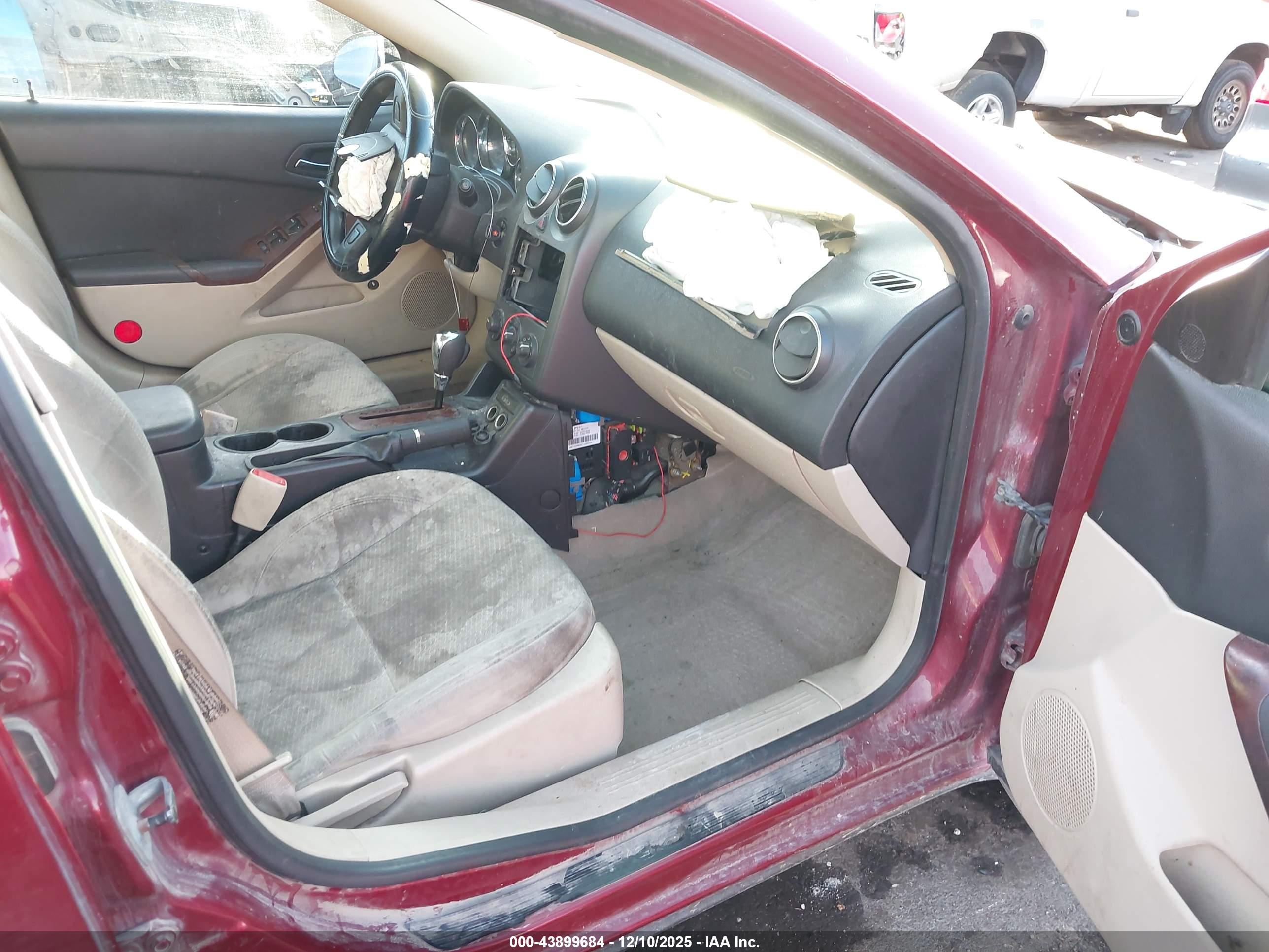 PONTIAC G6 image 5