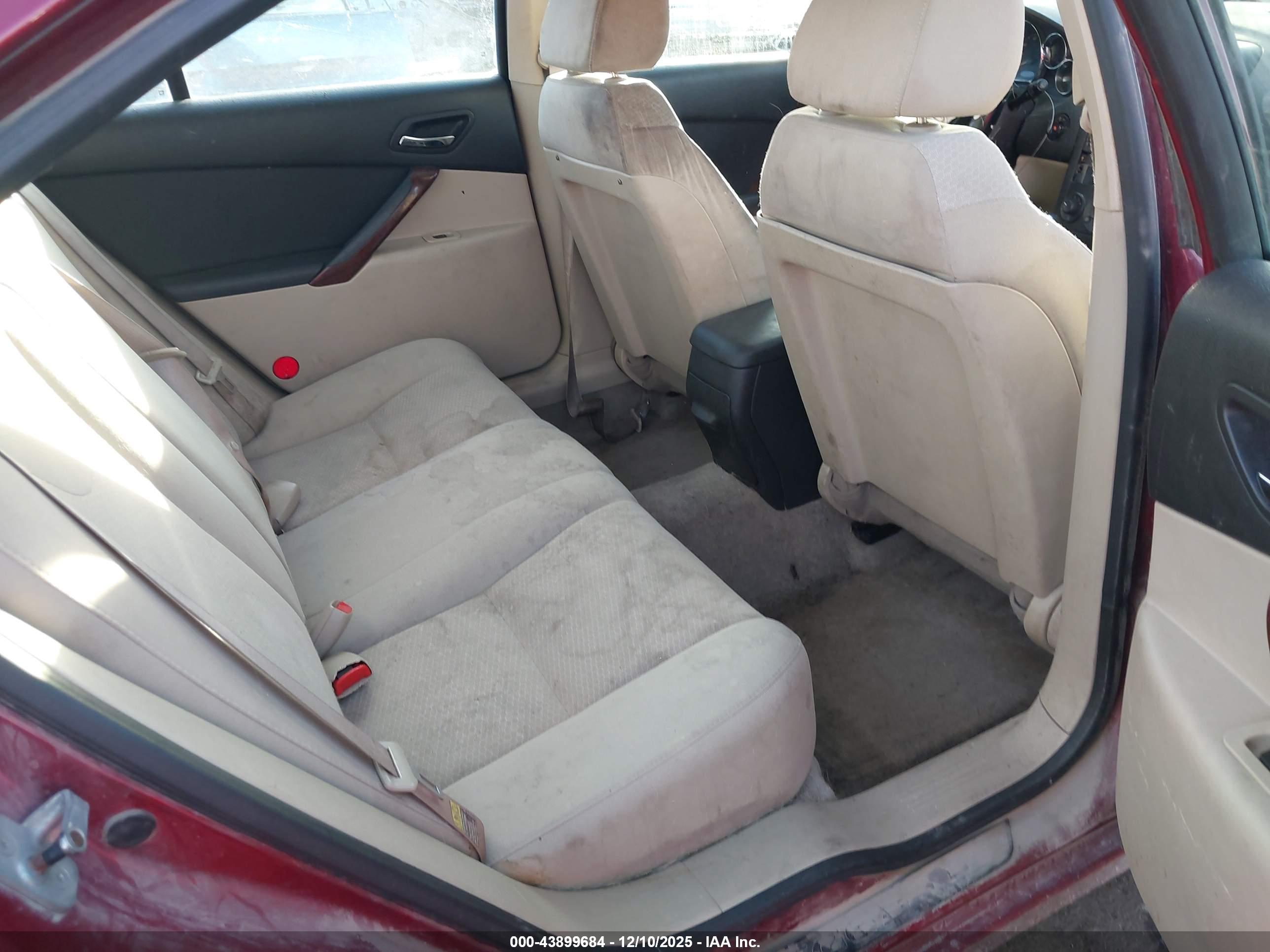 PONTIAC G6 image 8