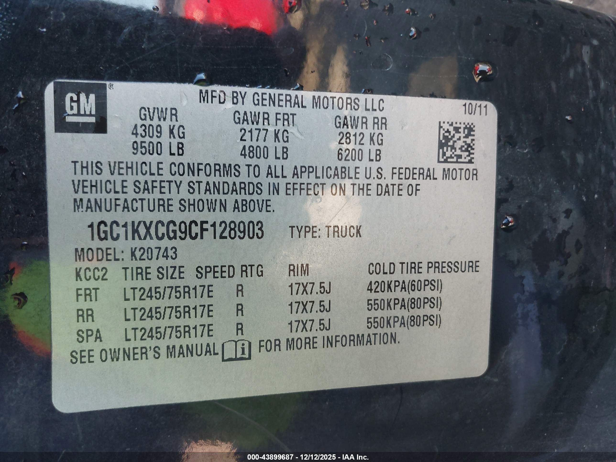 CHEVROLET SILVERADO image 9