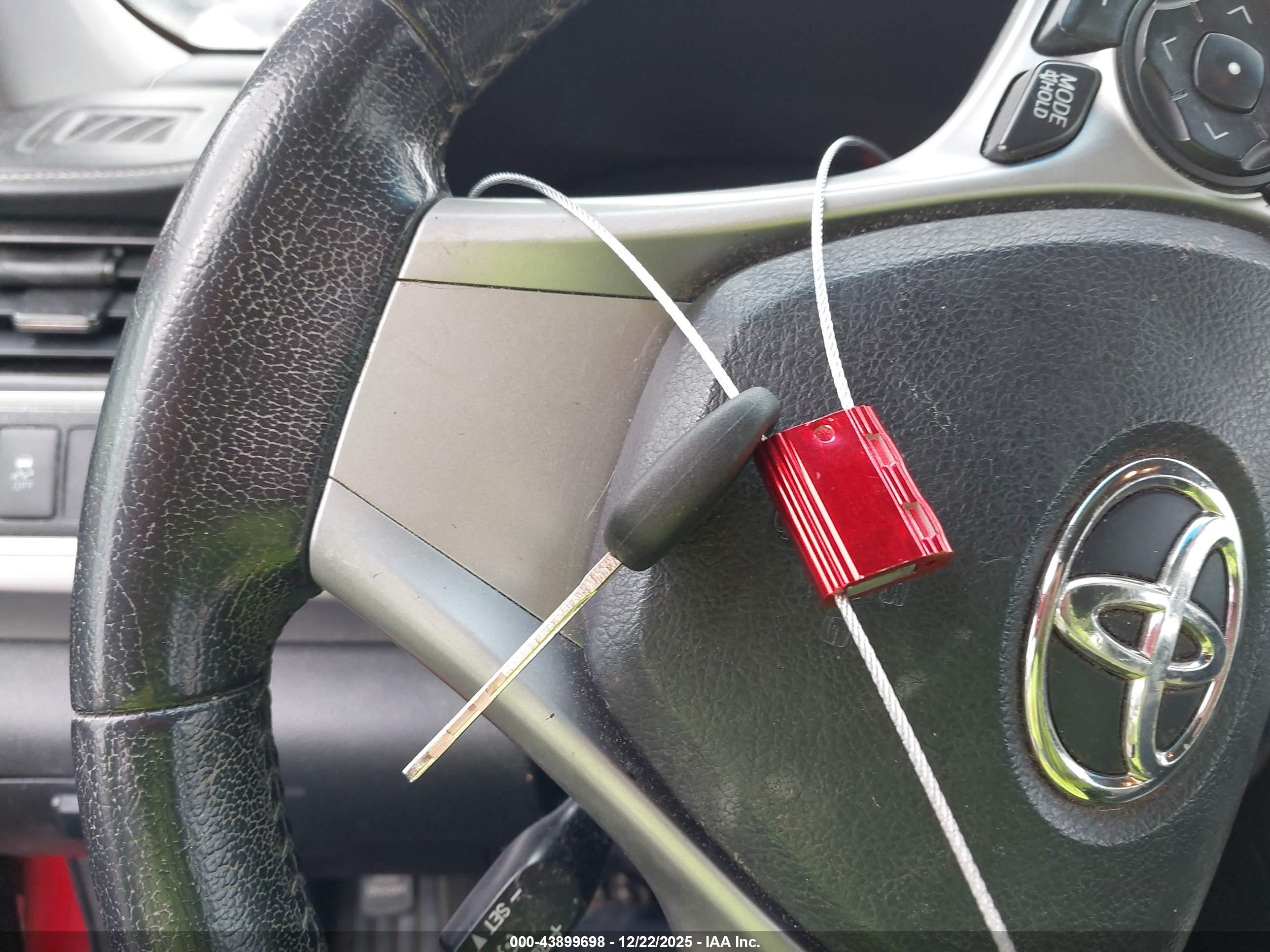 TOYOTA CAMRY image 11