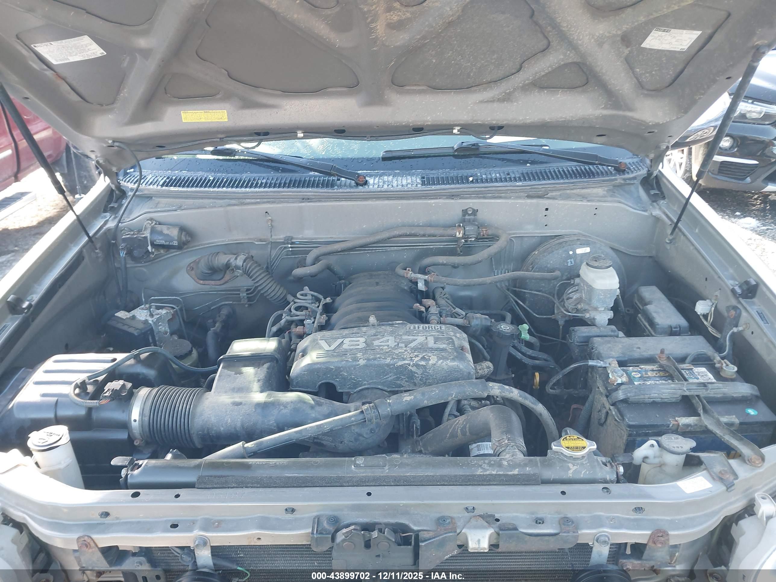 TOYOTA TUNDRA image 10