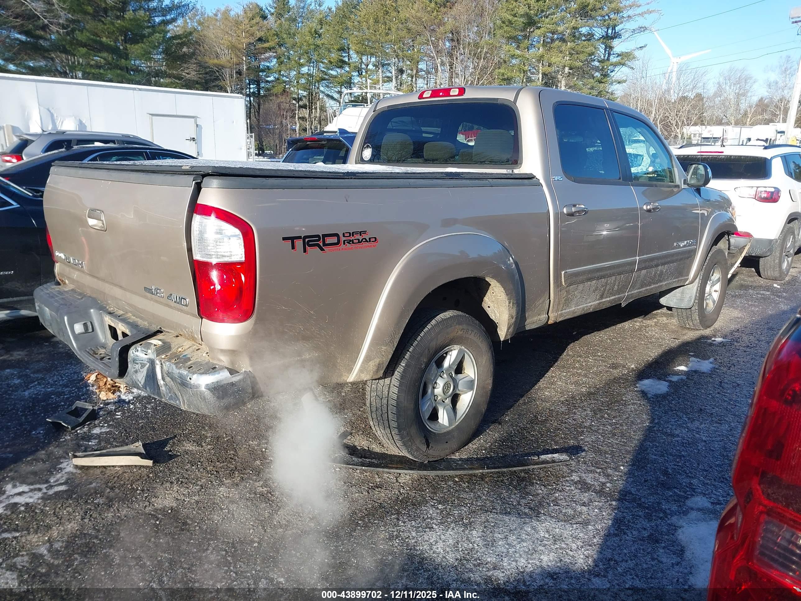 TOYOTA TUNDRA image 4