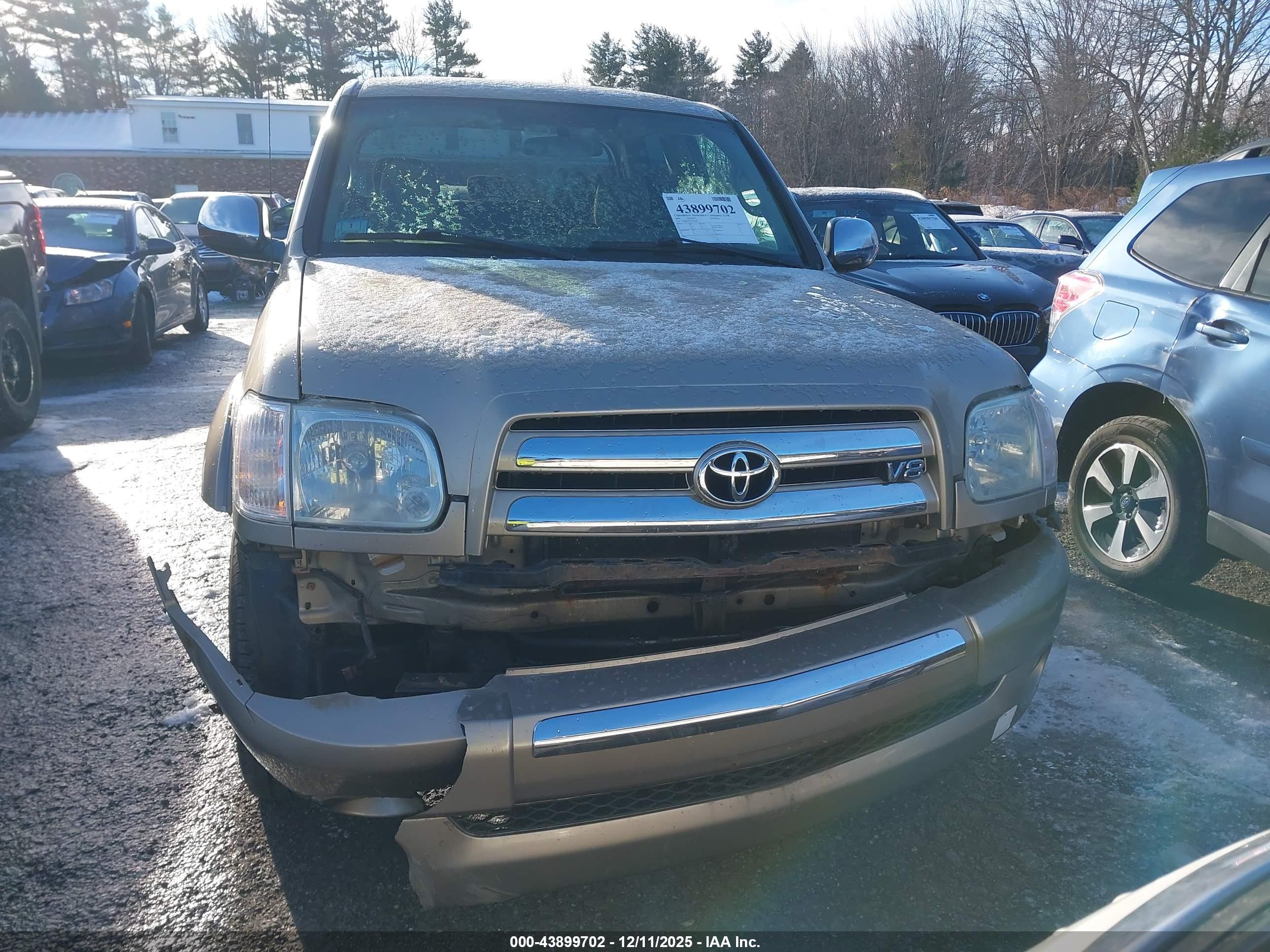 TOYOTA TUNDRA image 6