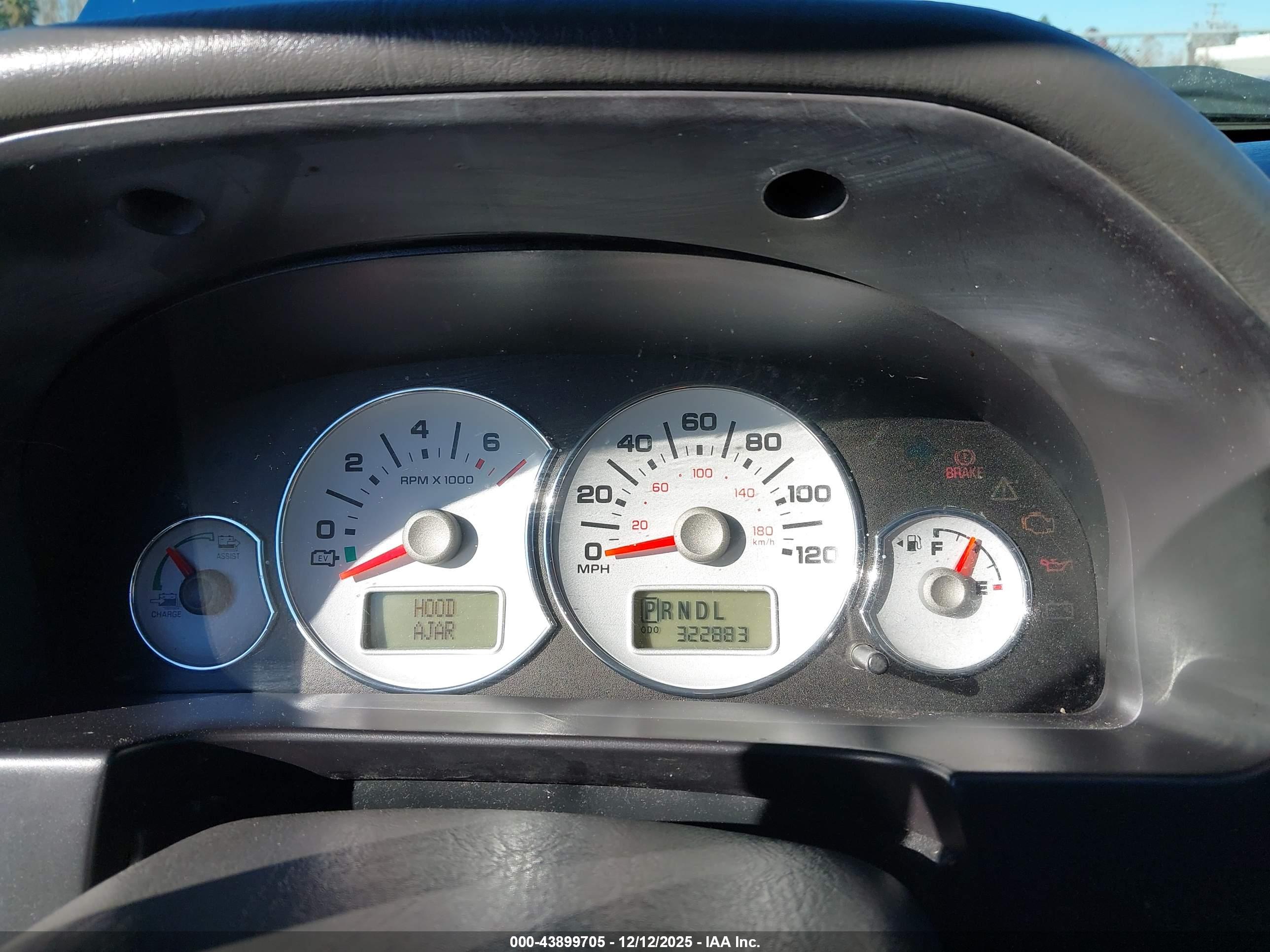 FORD ESCAPE image 7