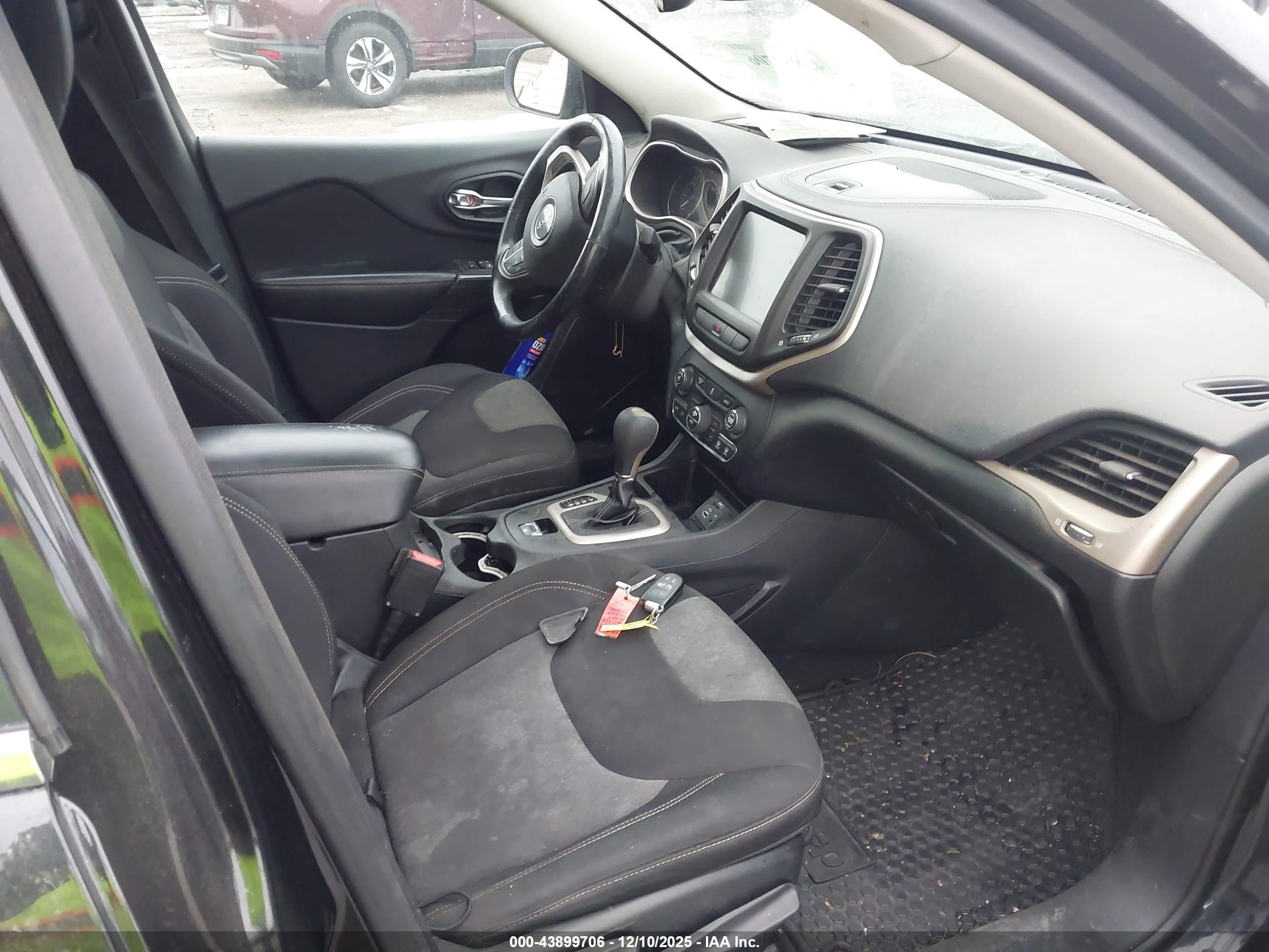 JEEP CHEROKEE image 5