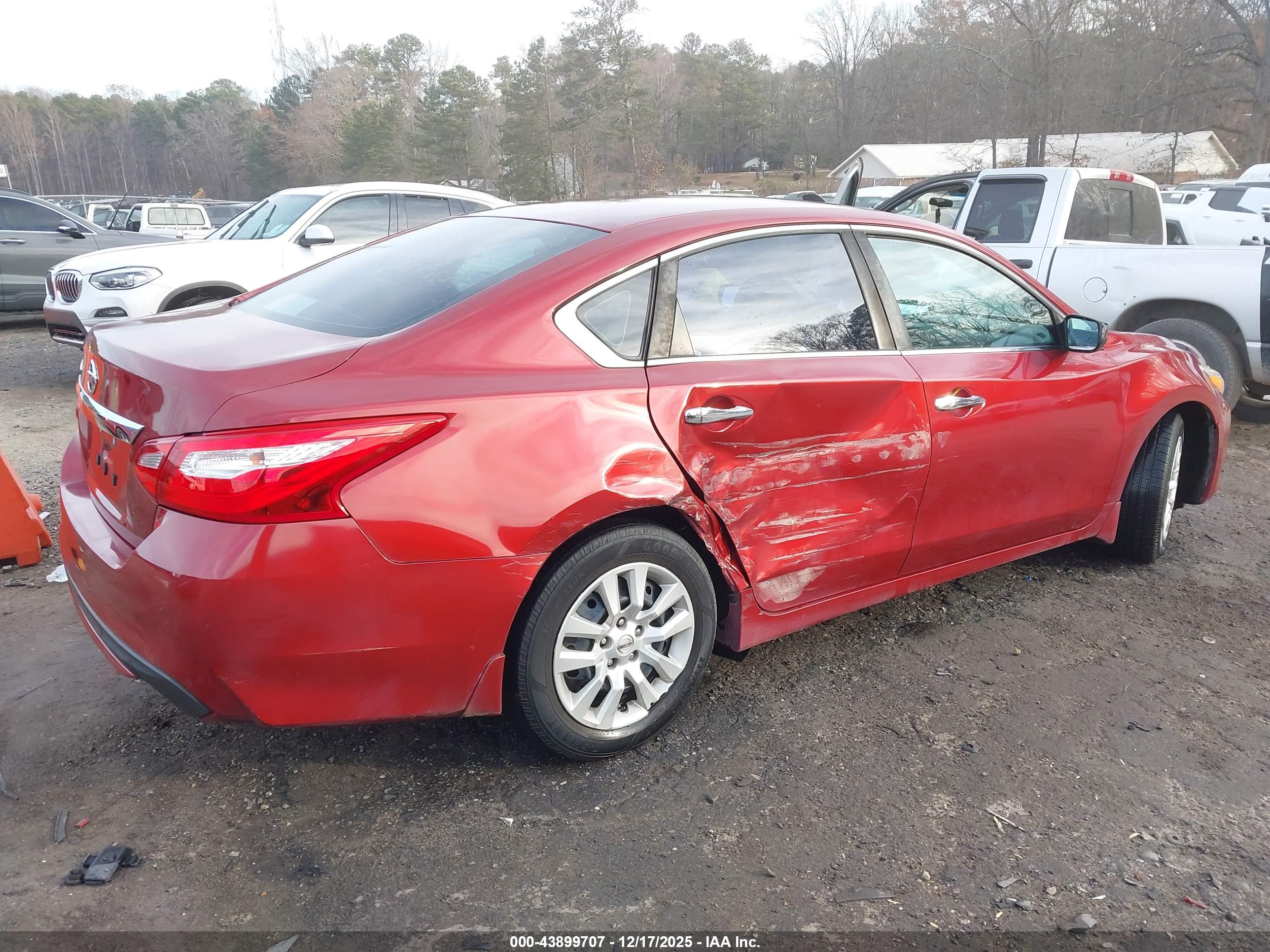 NISSAN ALTIMA image 4