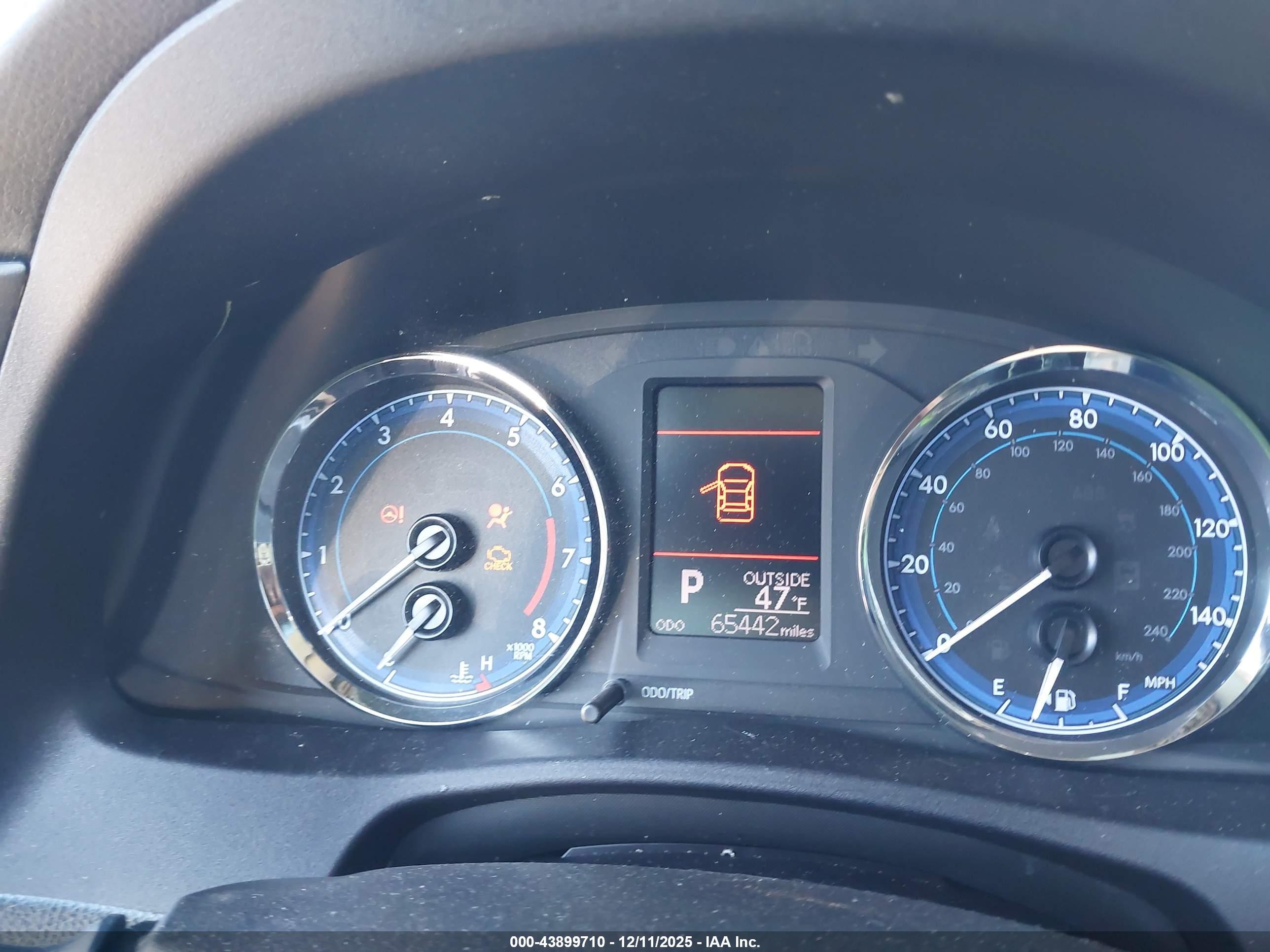 TOYOTA COROLLA image 7