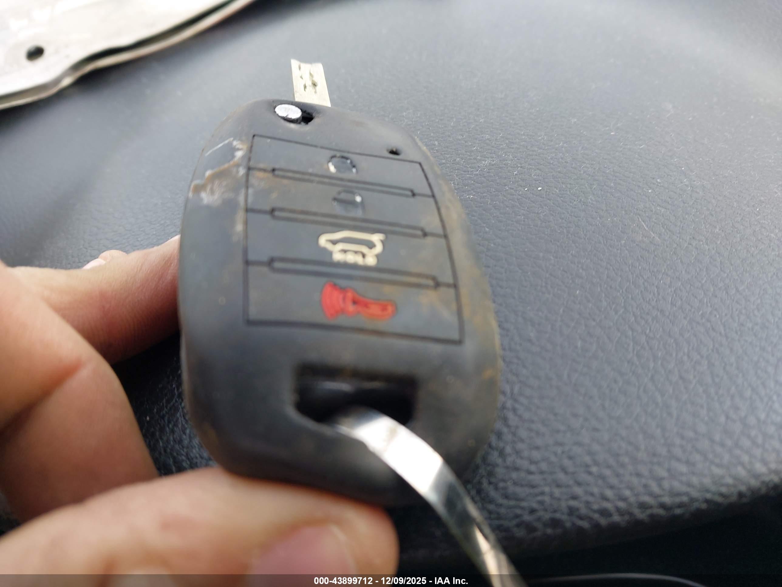 KIA RIO image 11