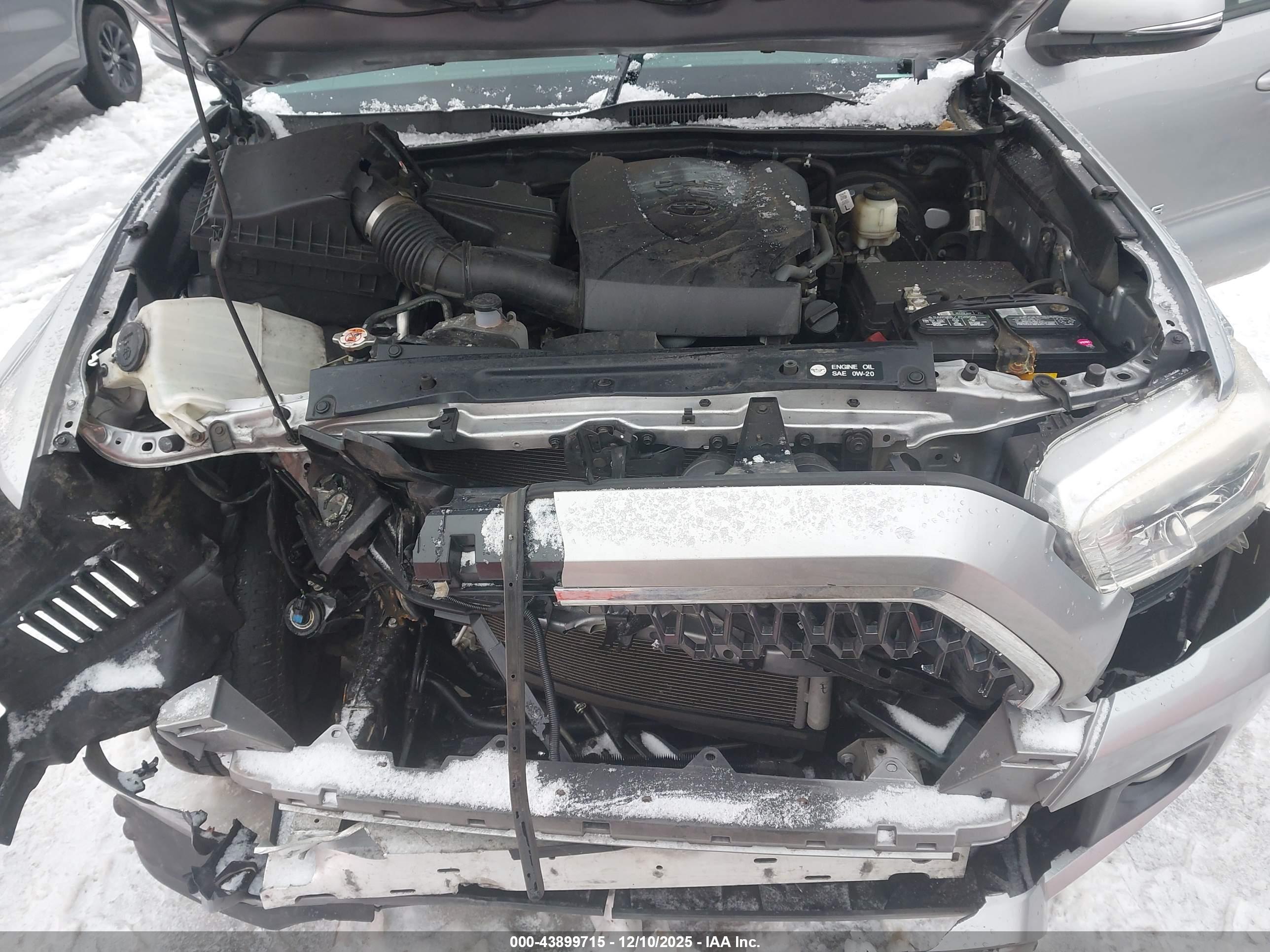 TOYOTA TACOMA image 10