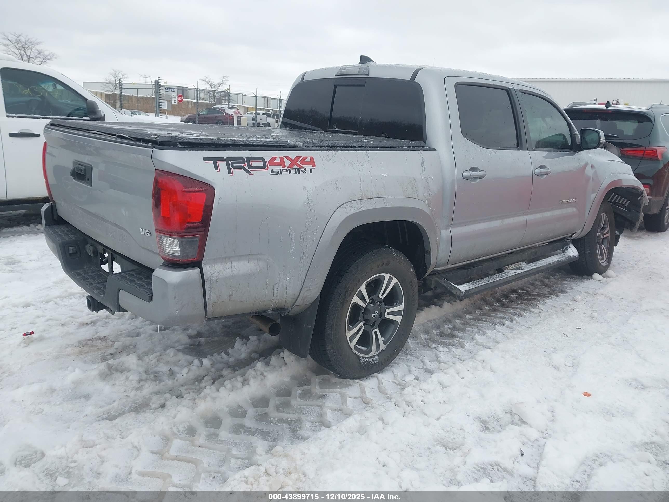 TOYOTA TACOMA image 4