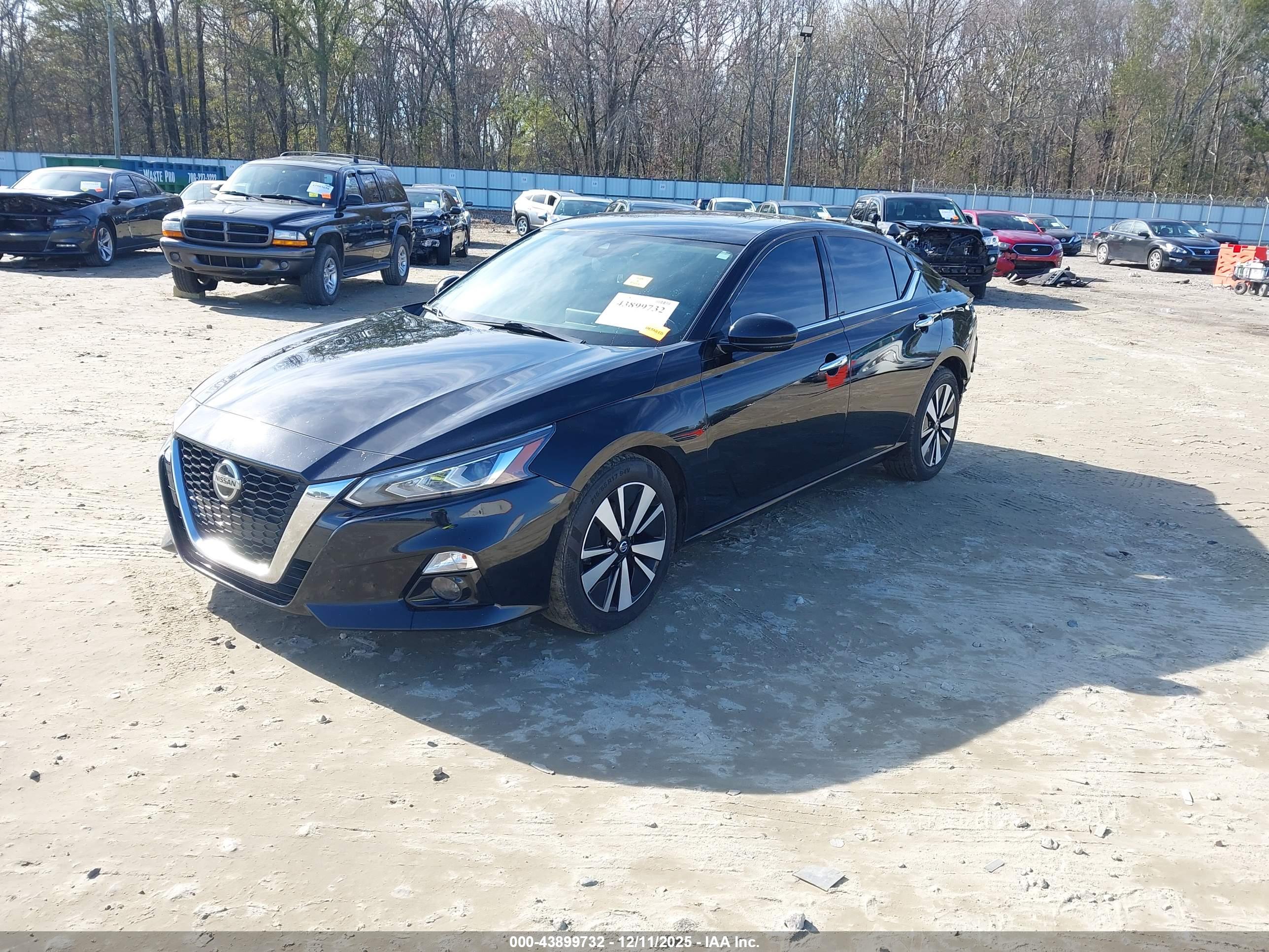 NISSAN ALTIMA image 2