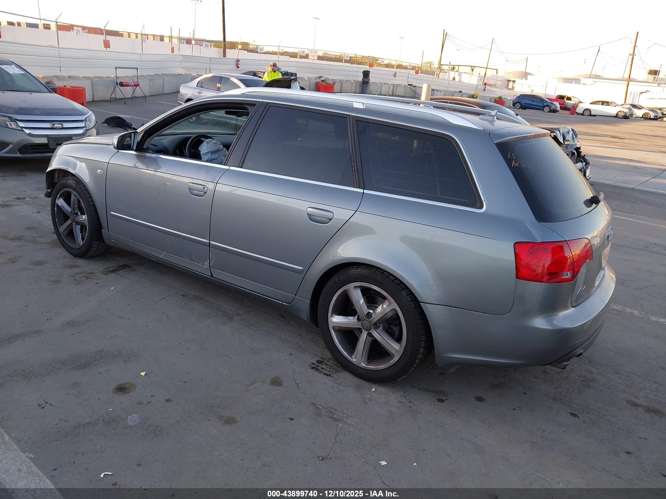 AUDI A4 image 3