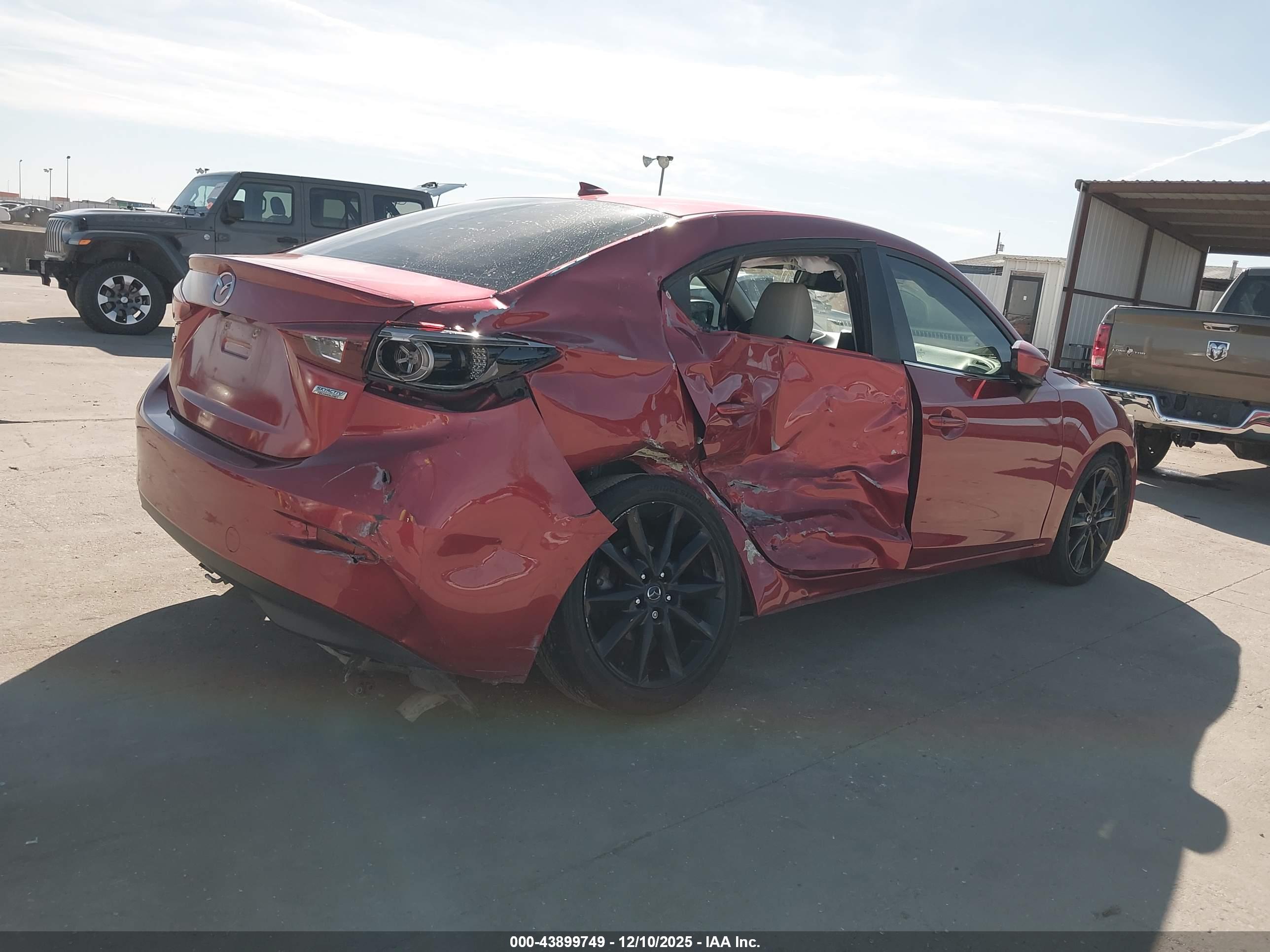 MAZDA MAZDA3 image 4
